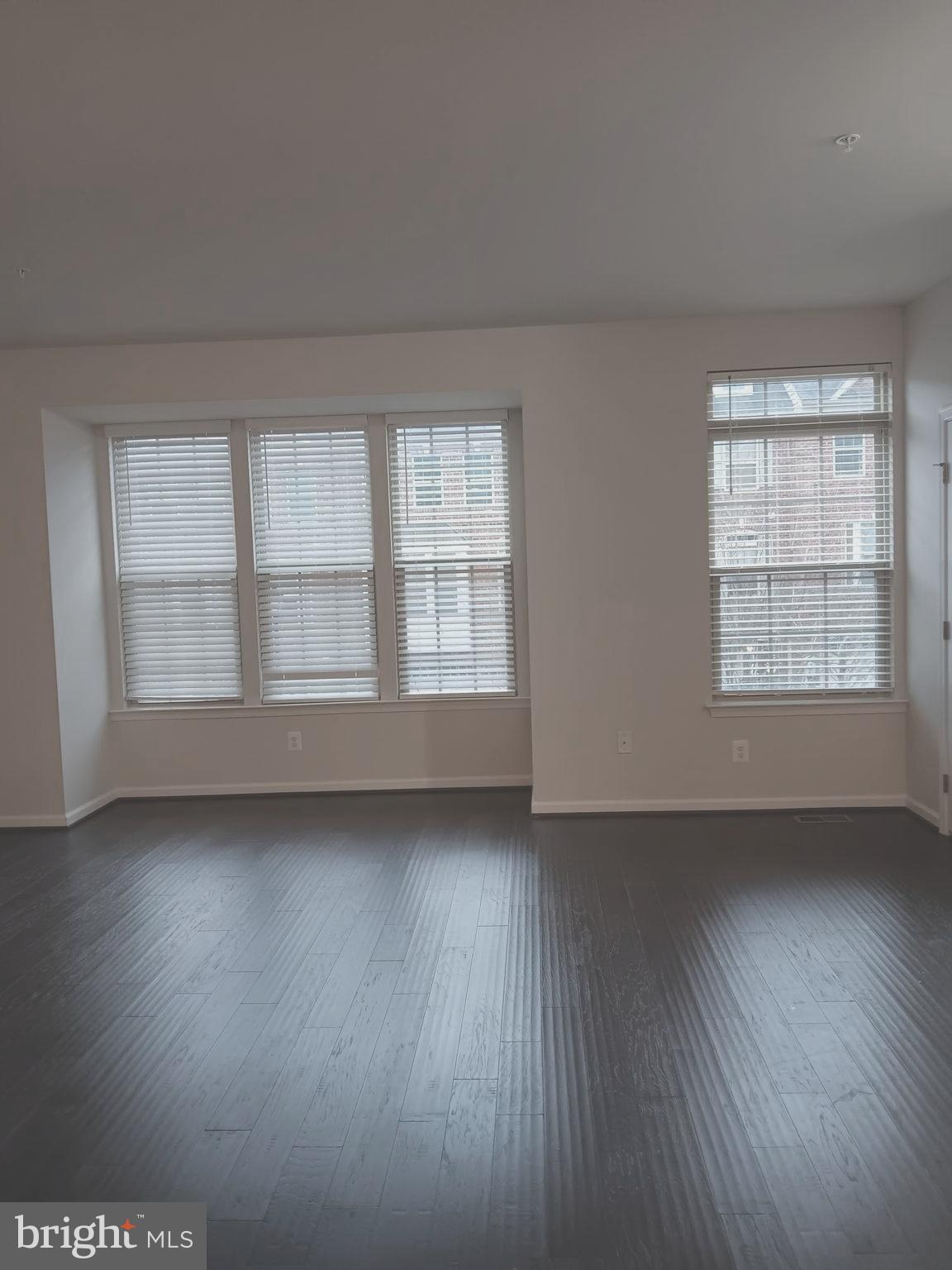 WESTSIDE - Residential Lease