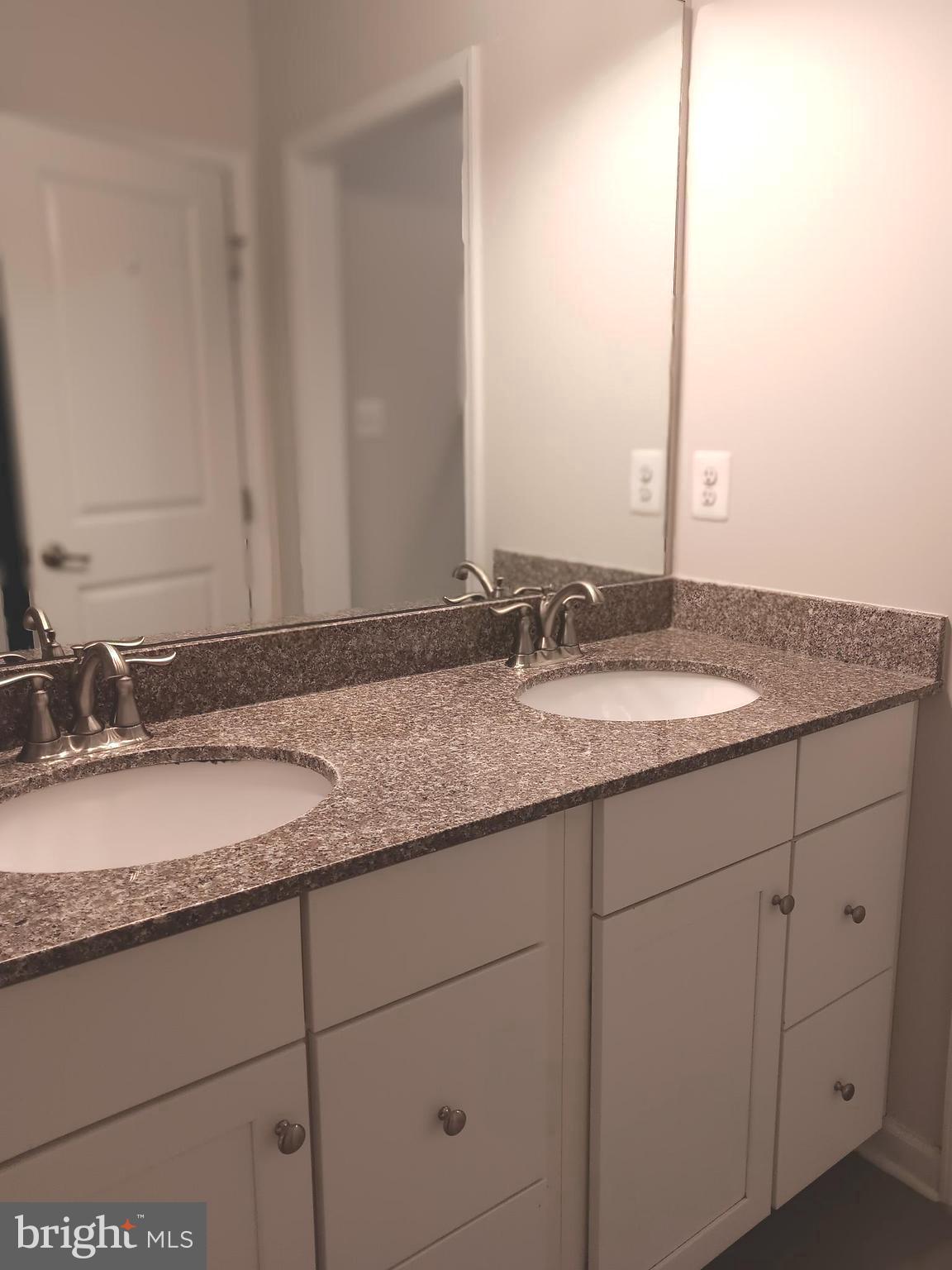 WESTSIDE - Residential Lease