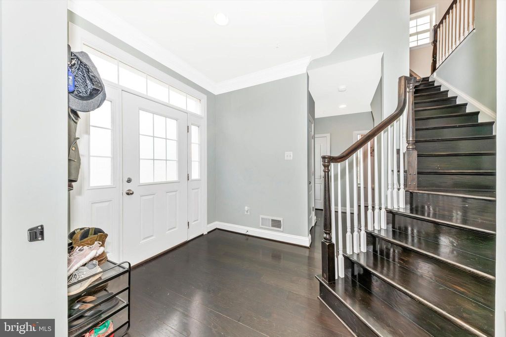 Photo of 20203 Huntington Court, HAGERSTOWN, MD 21742 (MLS # MDWA2031686)