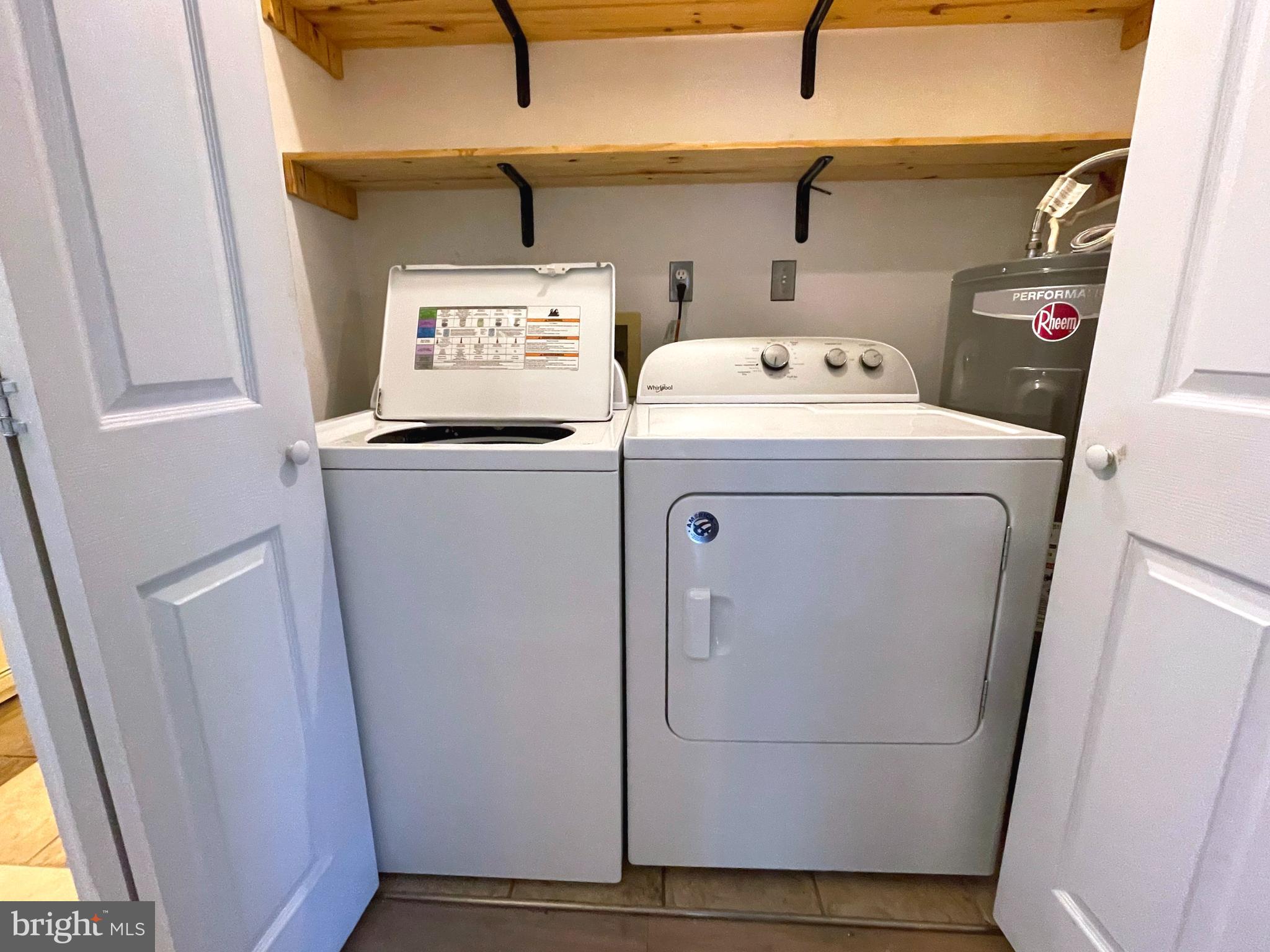 CLIFFTON ON THE POTOMAC - Residential Lease