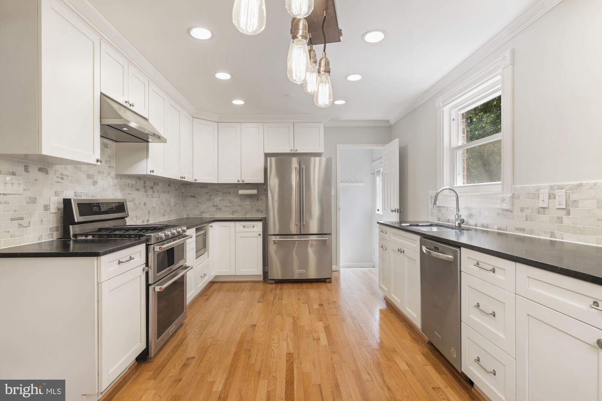 RANDOLPH HILLS - Residential Lease