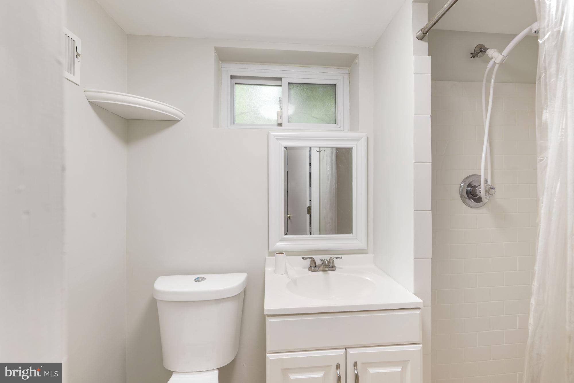 RANDOLPH HILLS - Residential Lease