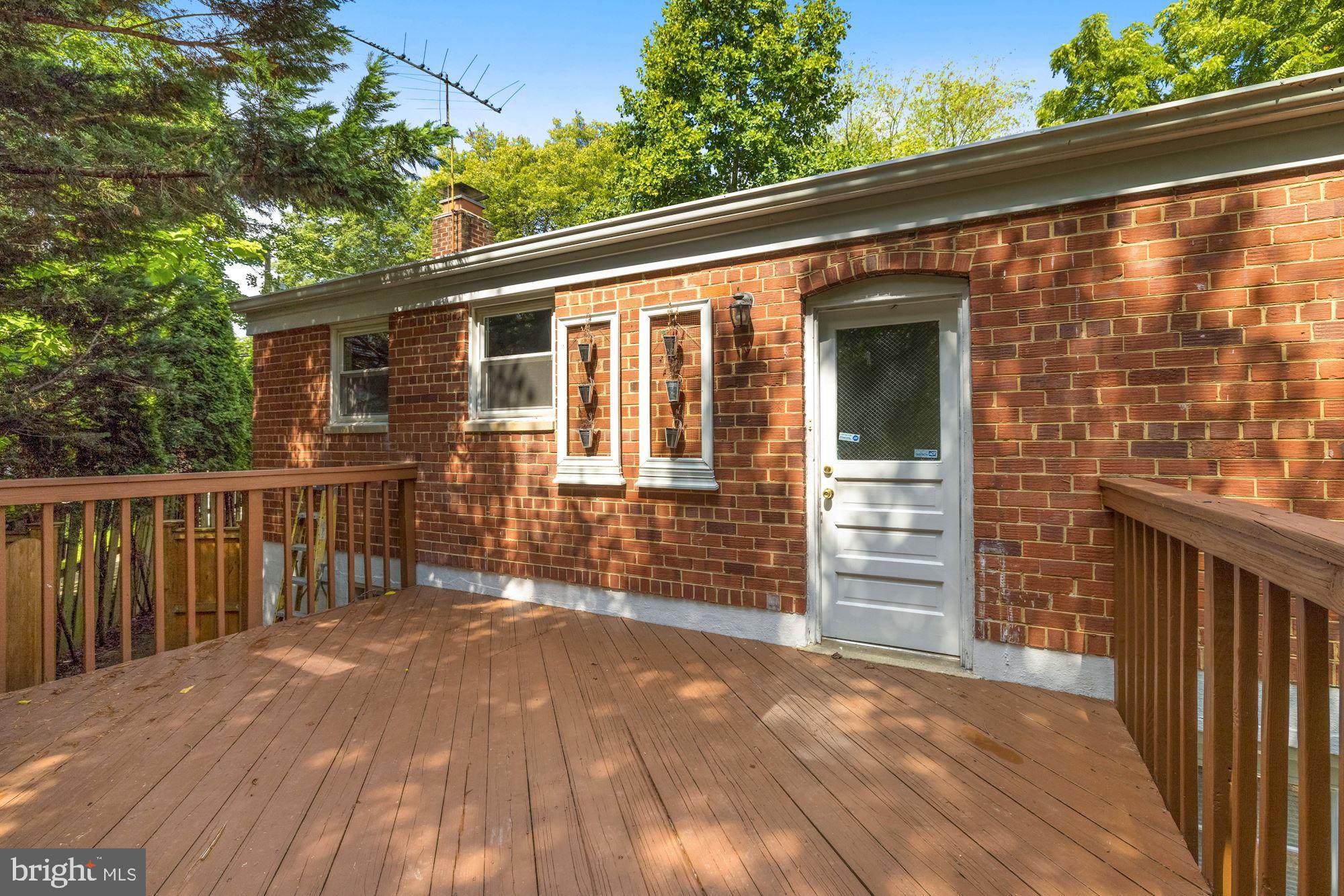 RANDOLPH HILLS - Residential Lease