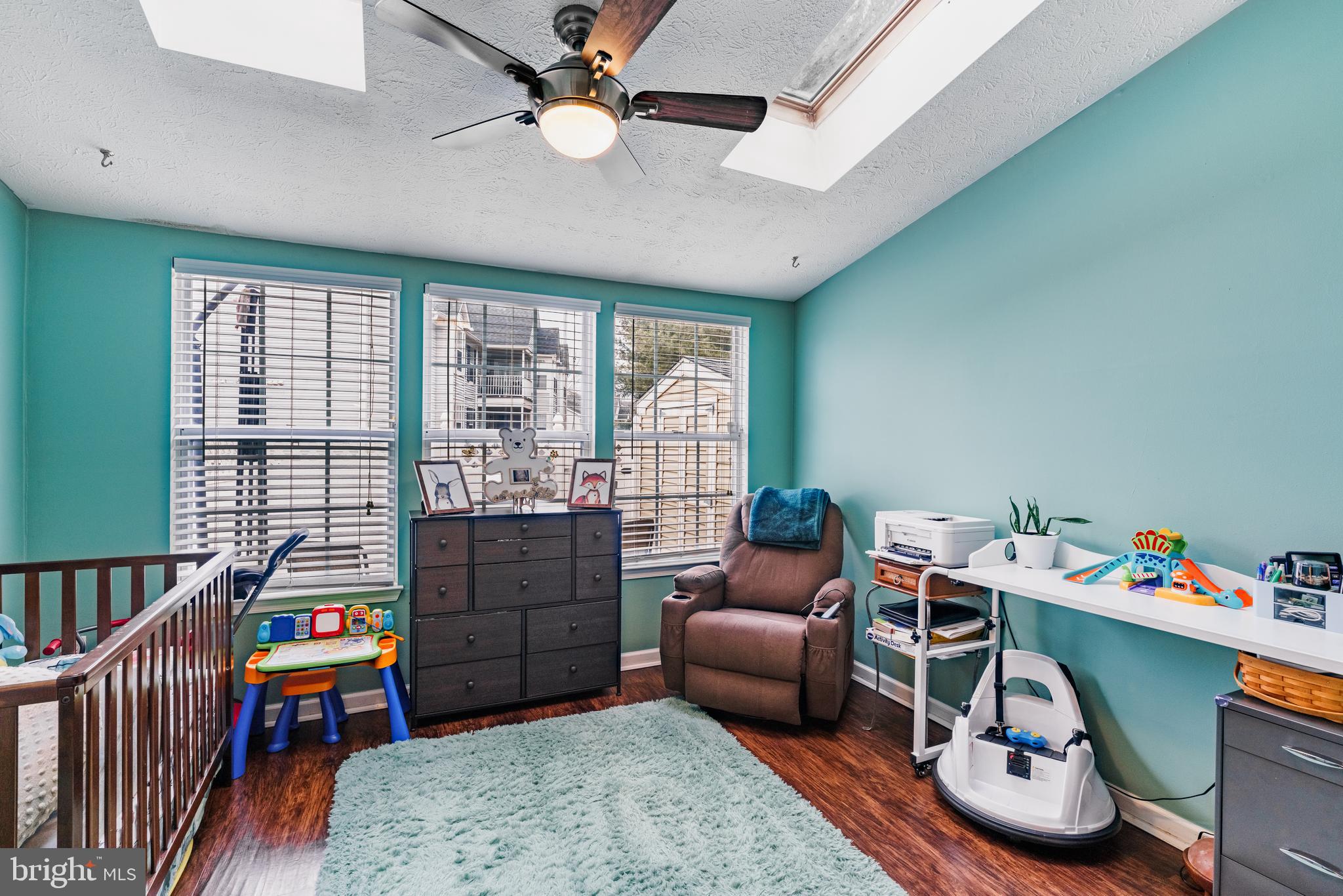 BRENTWOOD CONDO - Residential