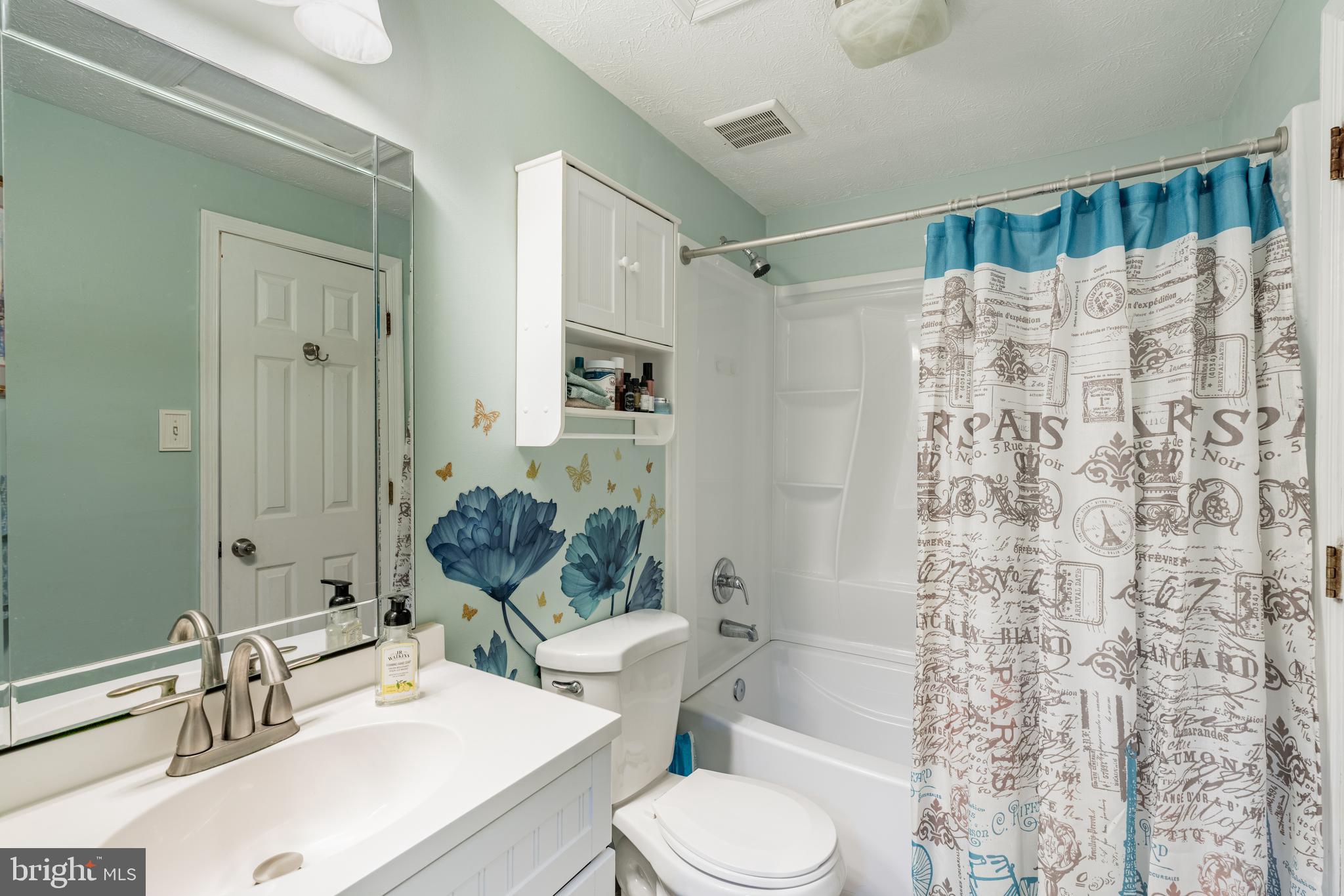 BRENTWOOD CONDO - Residential