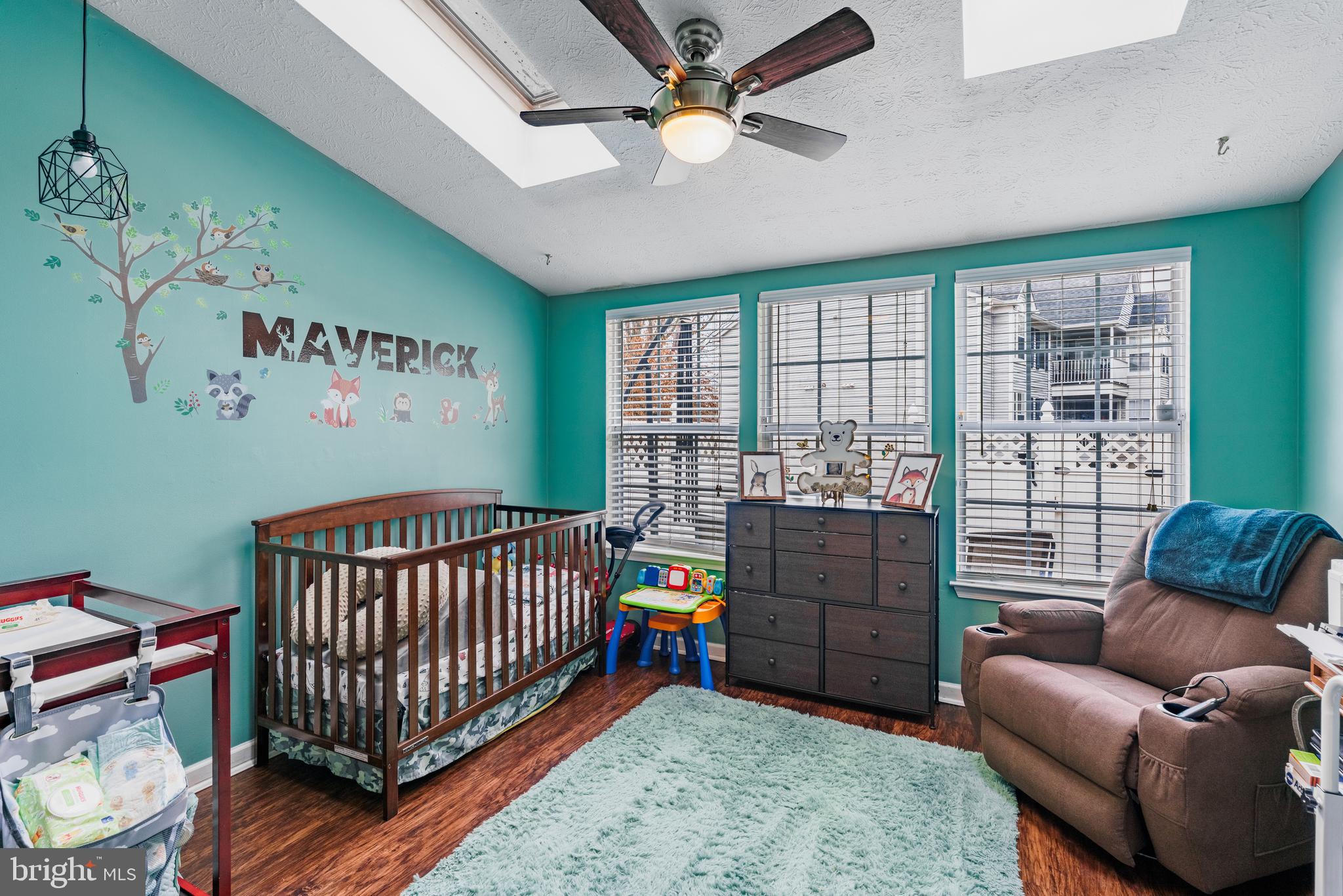 BRENTWOOD CONDO - Residential