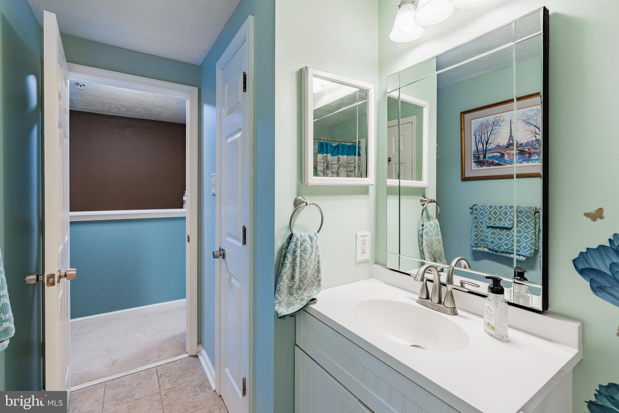 BRENTWOOD CONDO - Residential