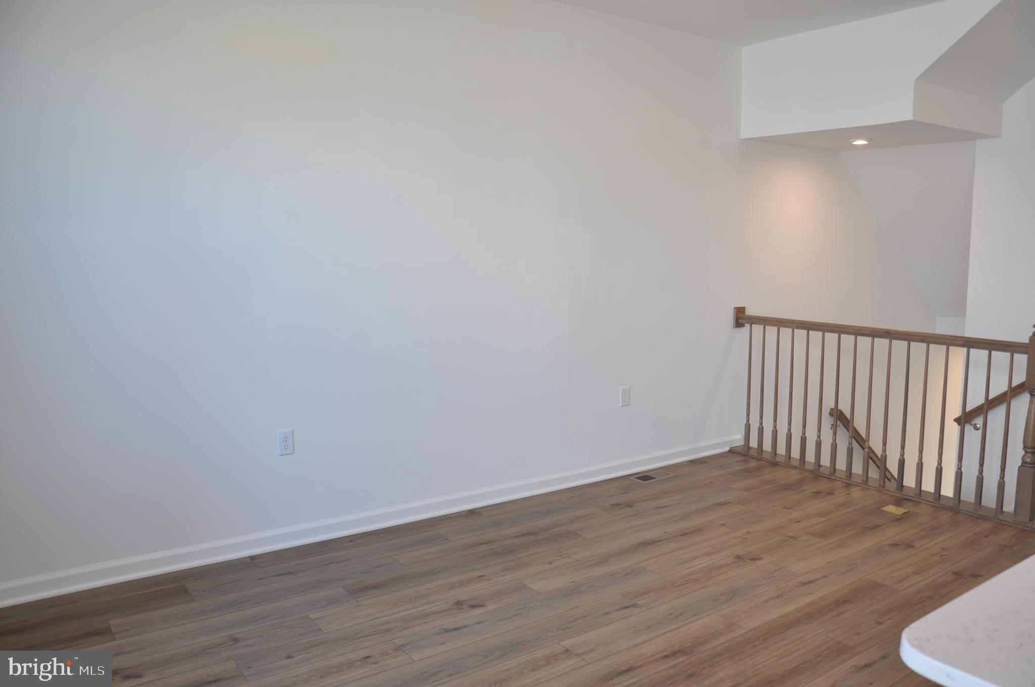 LOFTS AT CREEKSIDE - Residential Lease