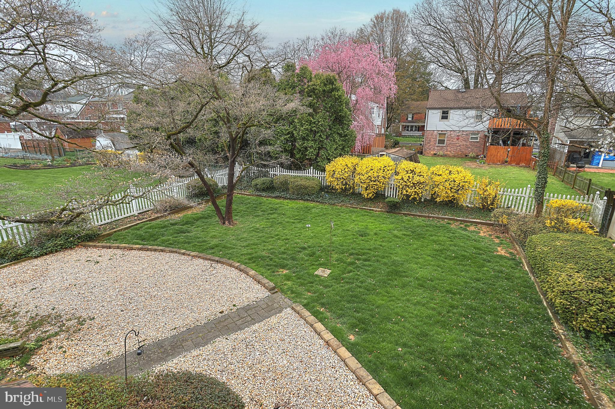 EAST YORK - Residential