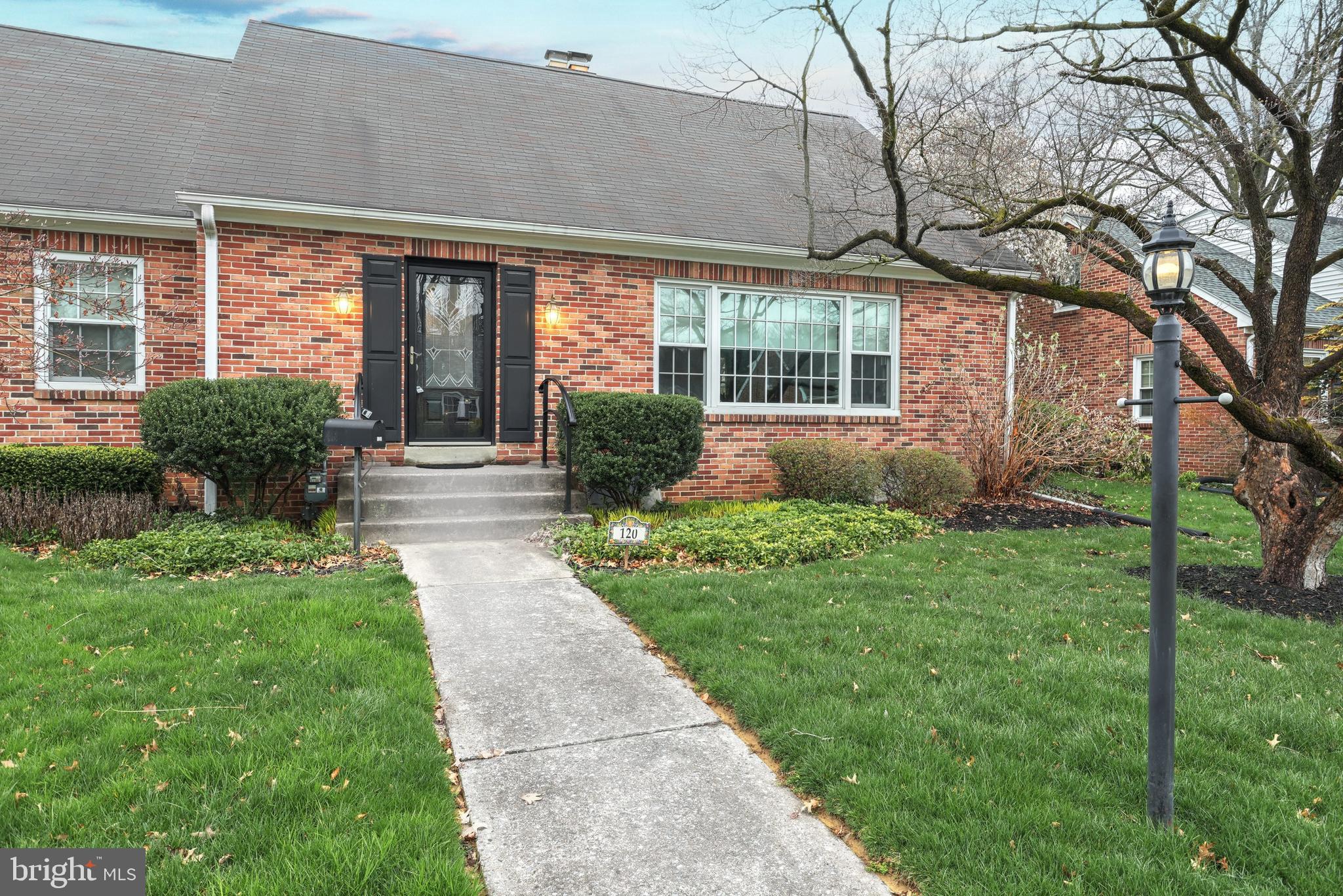 EAST YORK - Residential