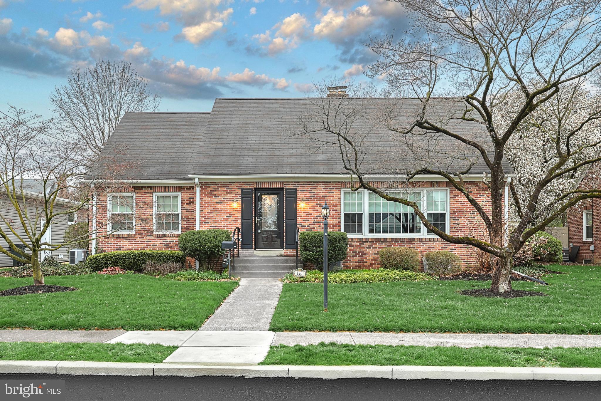 EAST YORK - Residential