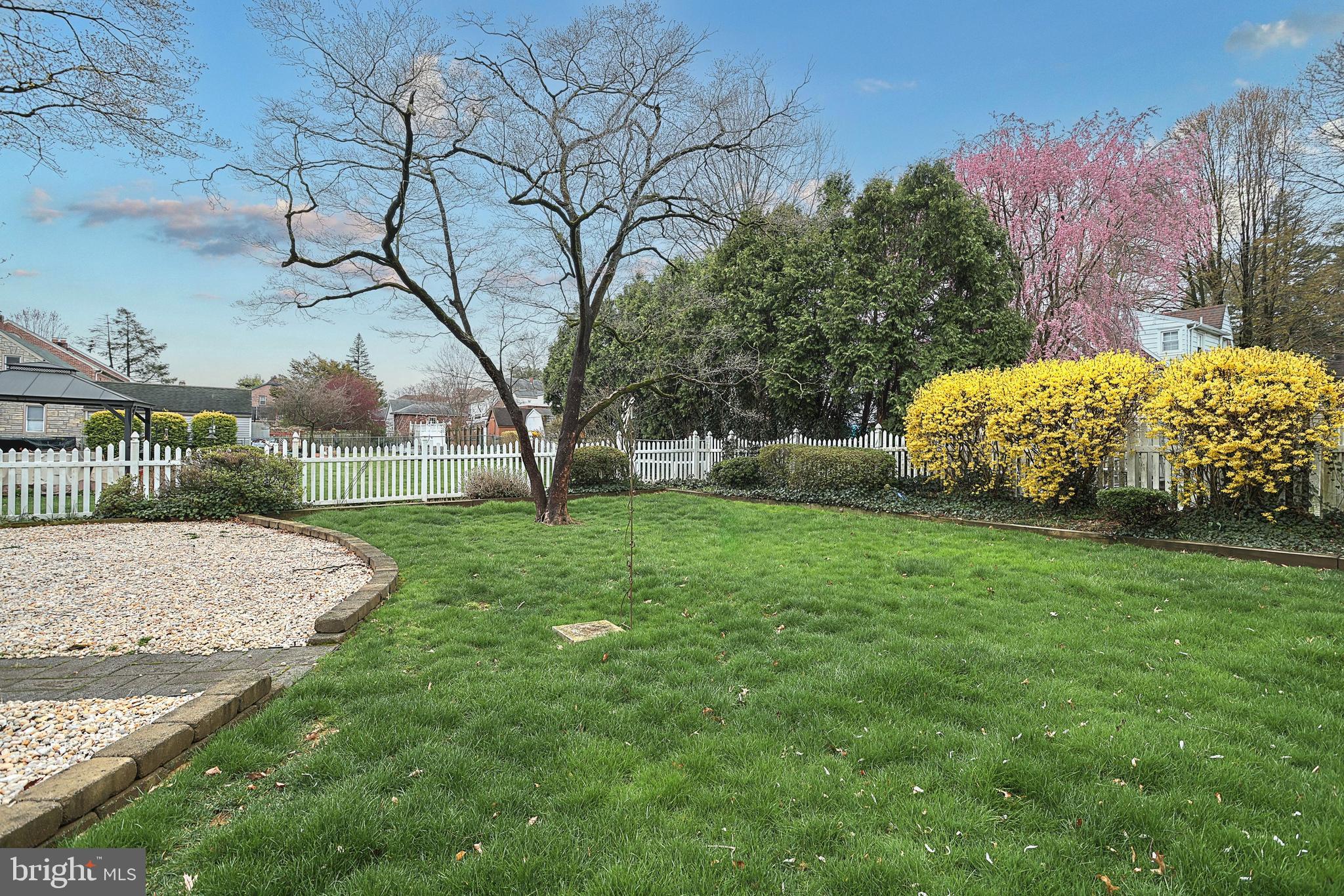 EAST YORK - Residential