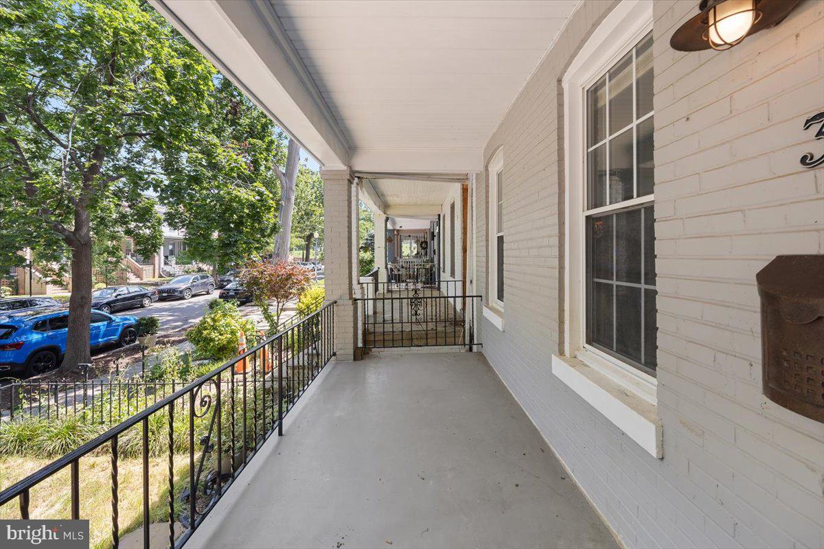 31 FRANKLIN STREET NE