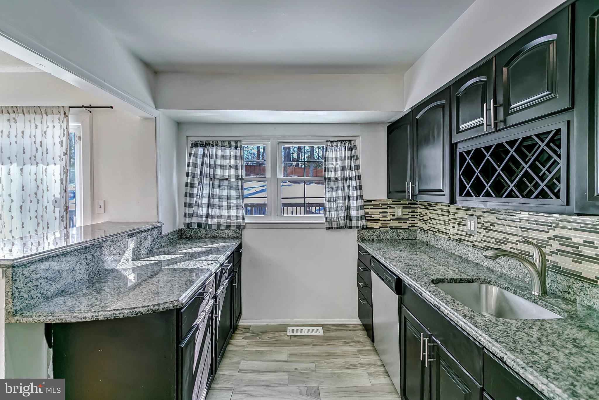 OLD FORT HILLS PLAT ONE - Residential Lease