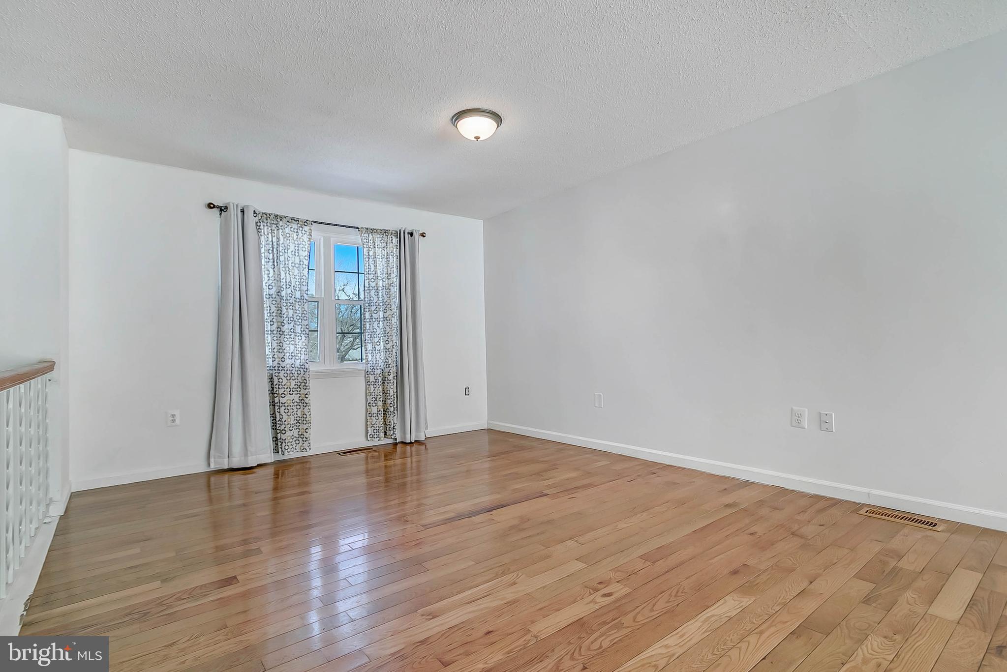 OLD FORT HILLS PLAT ONE - Residential Lease