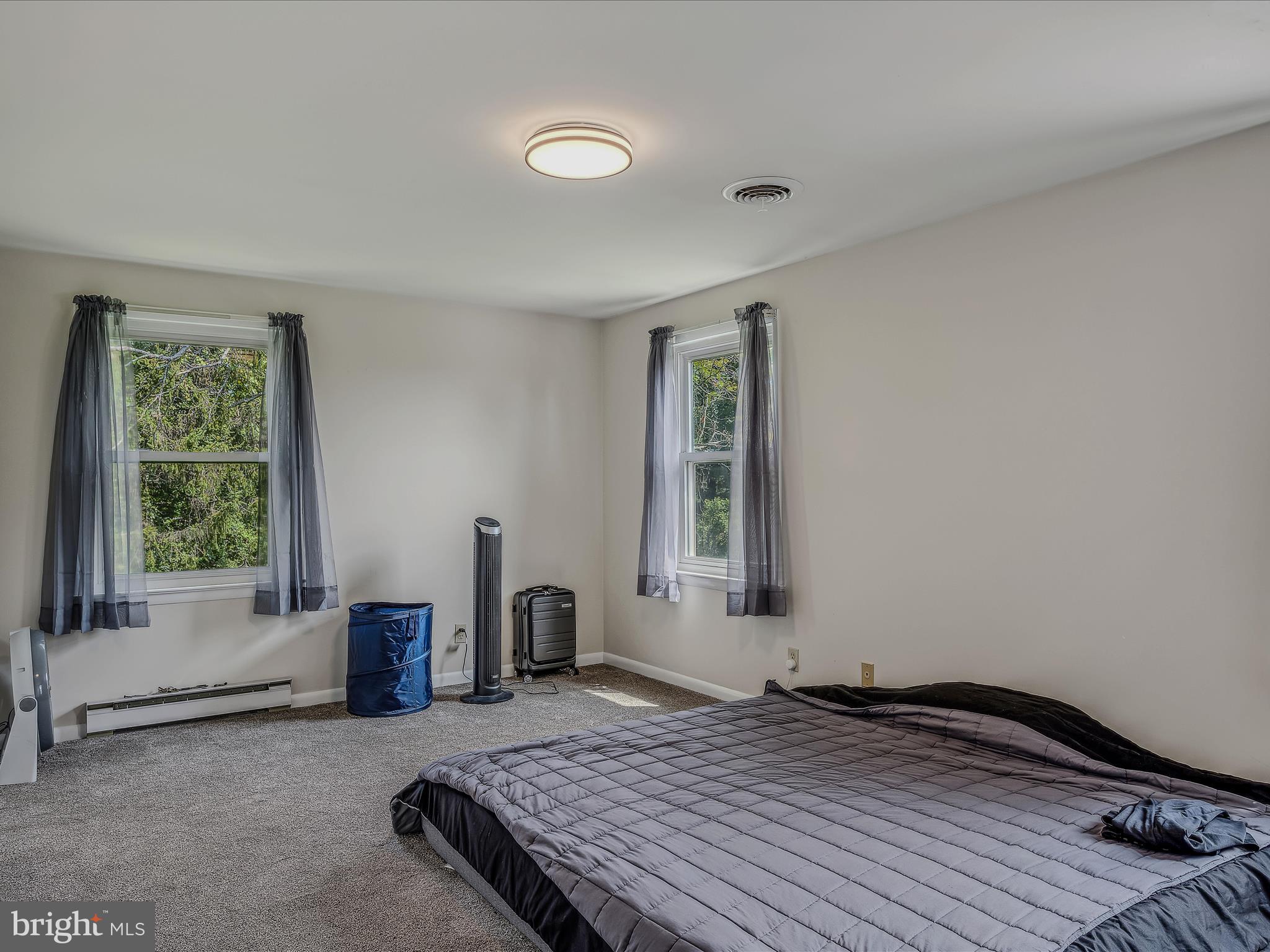 SPRING VALLEY - Residential