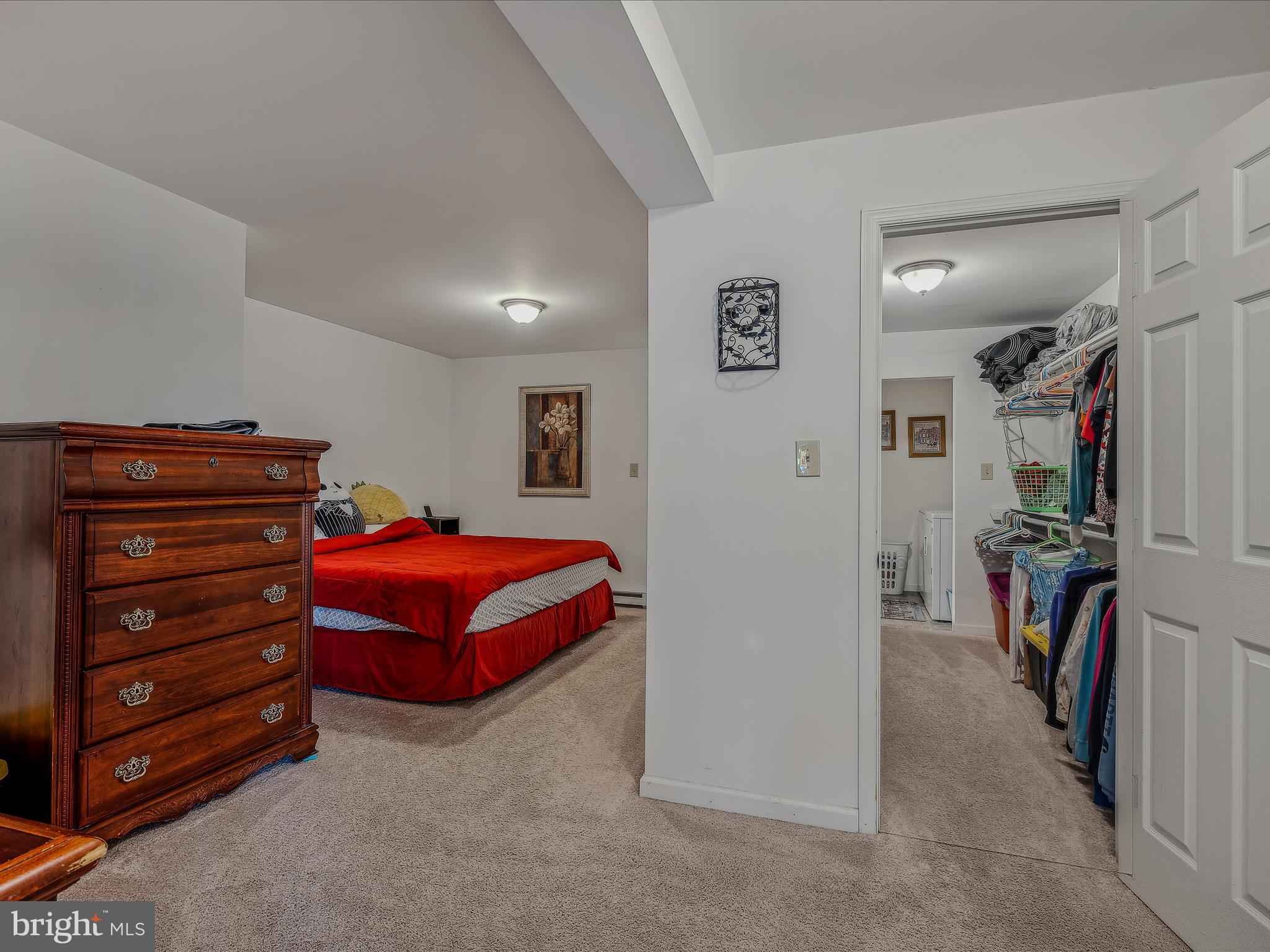 SPRING VALLEY - Residential