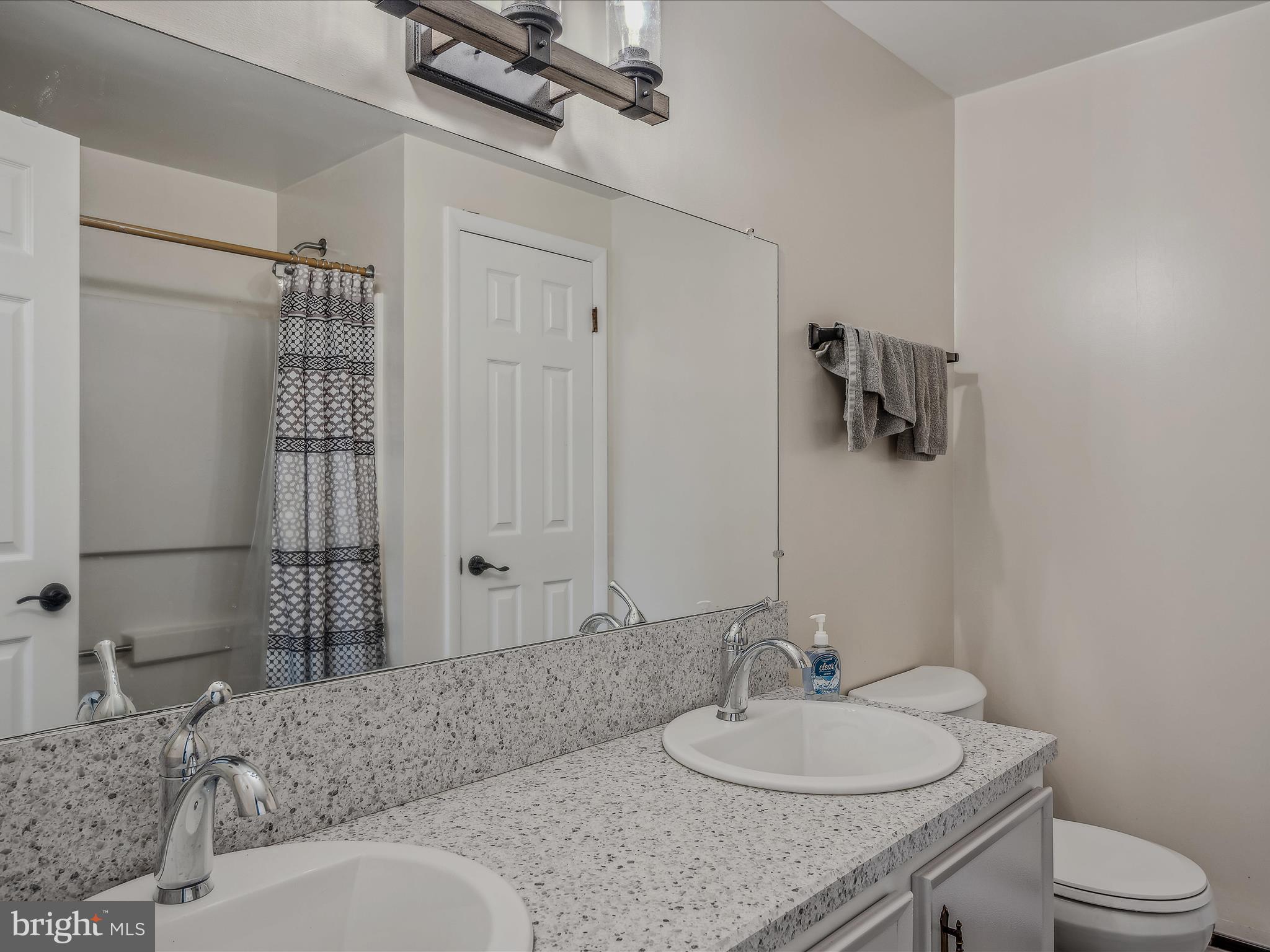 SPRING VALLEY - Residential