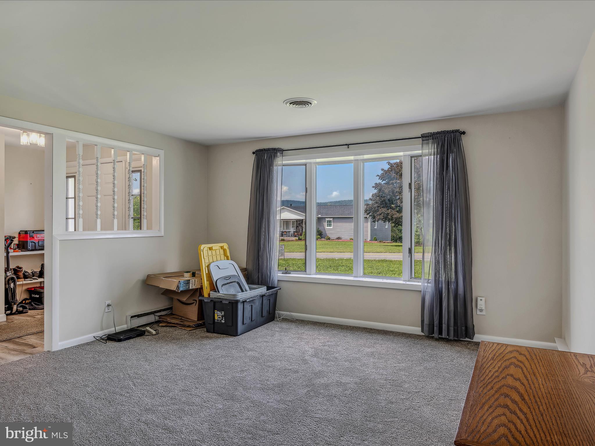 SPRING VALLEY - Residential