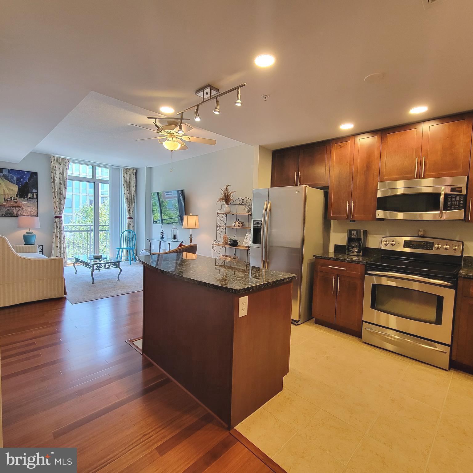155 POTOMAC PASSAGE 318