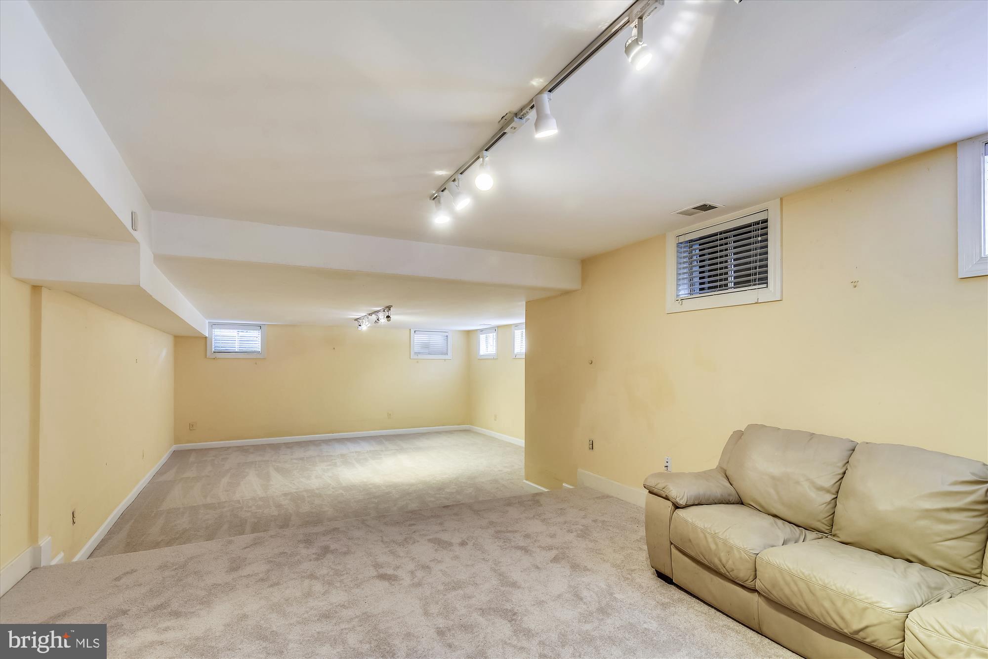 COLLINGWOOD SPRINGS - Residential