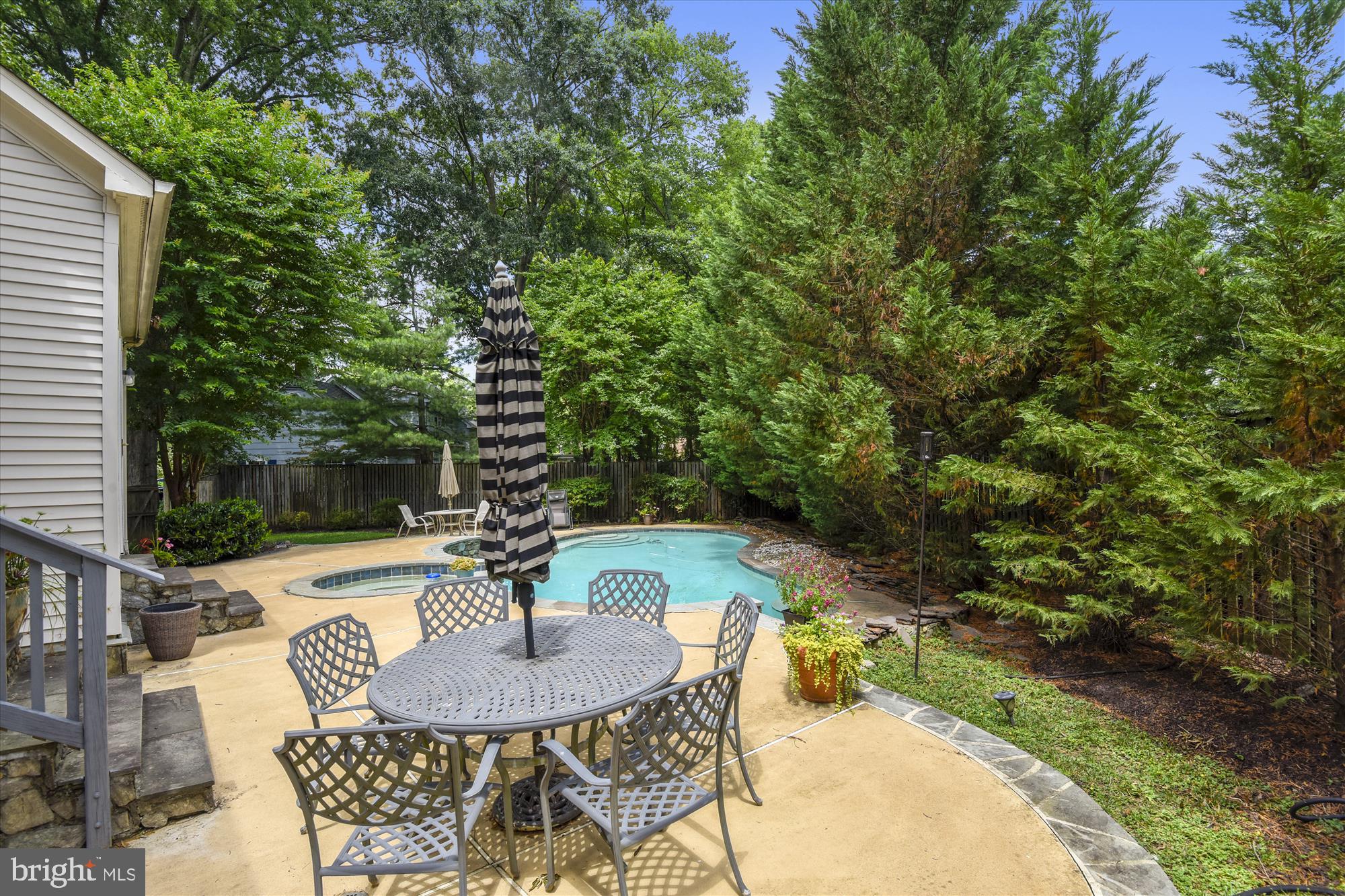 COLLINGWOOD SPRINGS - Residential