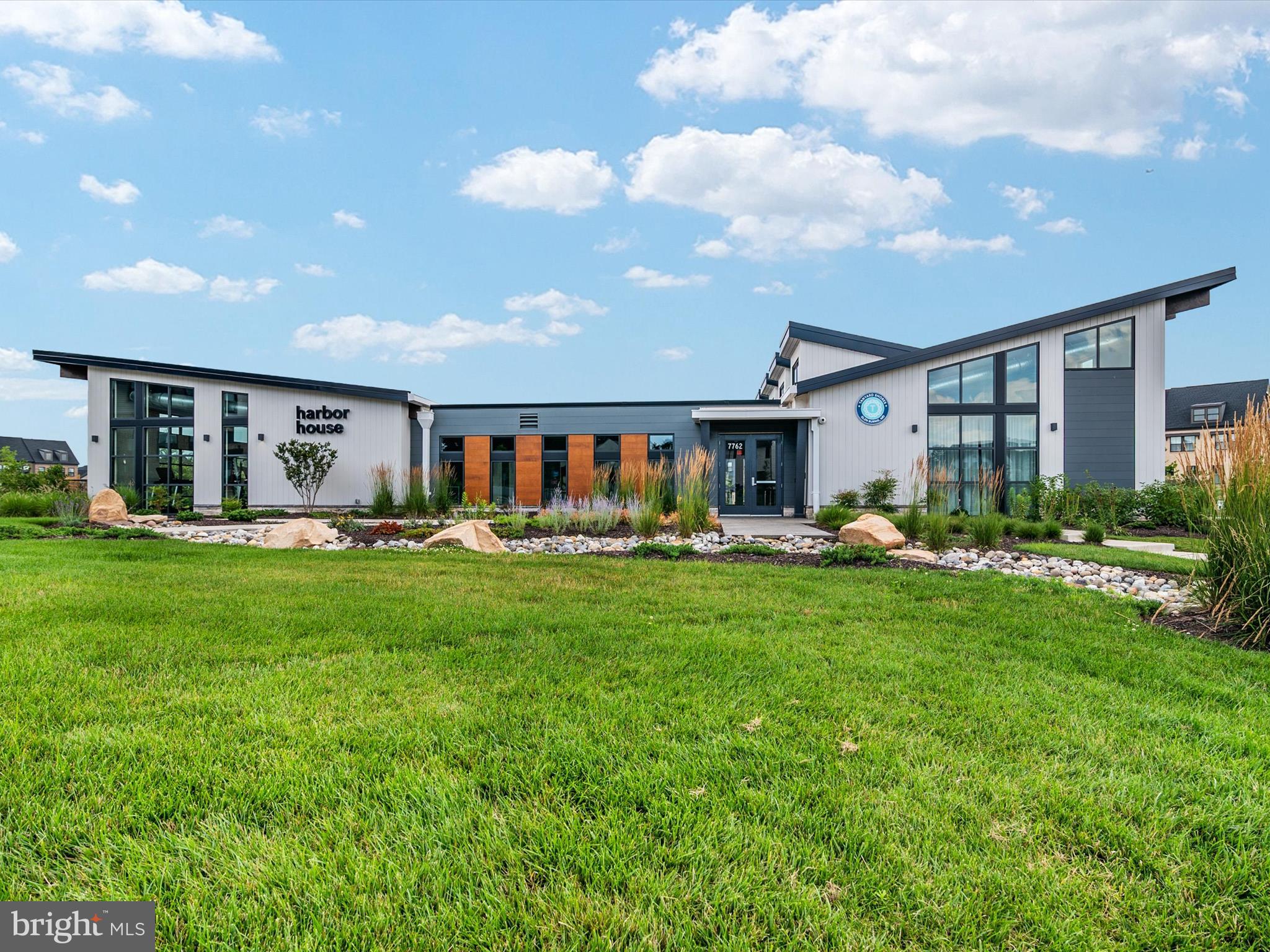 TANYARD SHORES - Residential