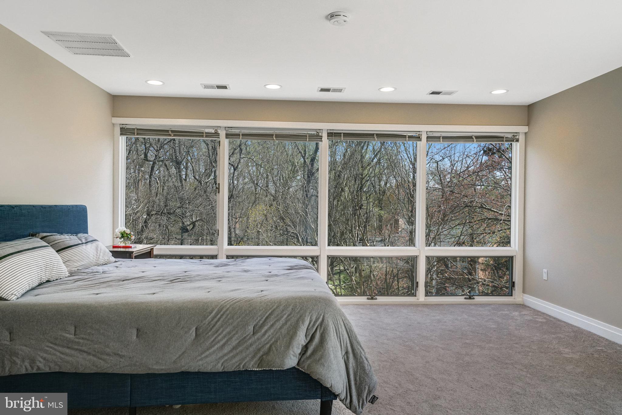 BERKSHIRE OAKWOOD - Residential