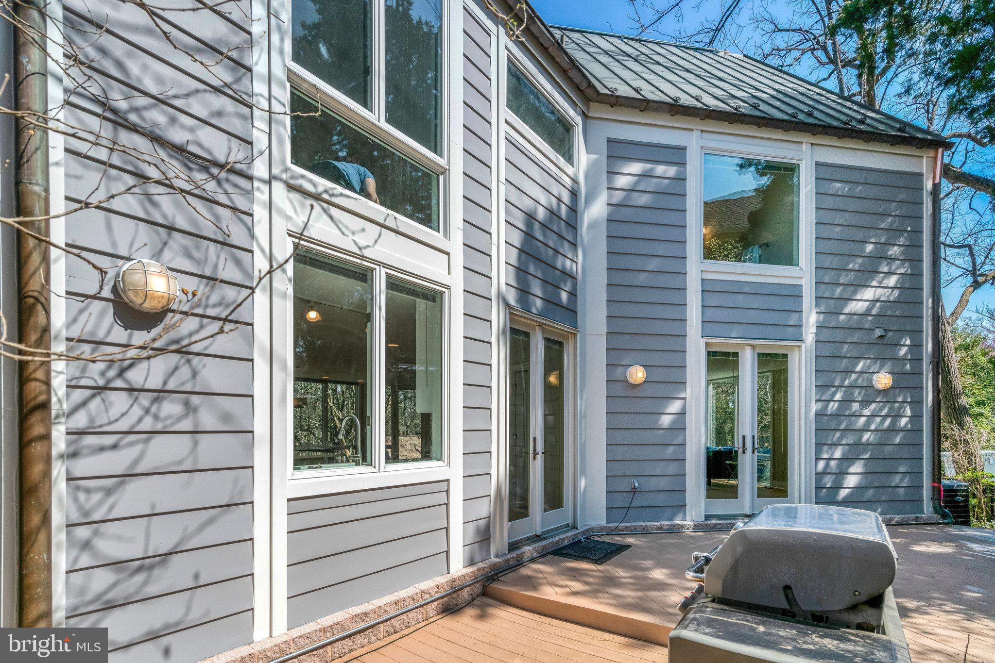 BERKSHIRE OAKWOOD - Residential