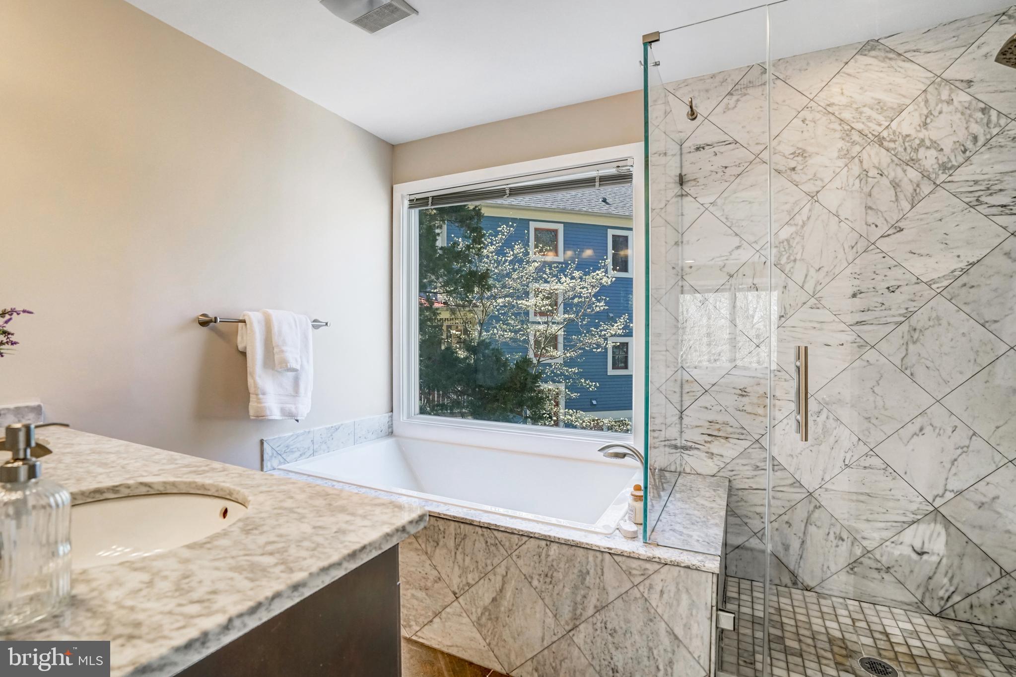 BERKSHIRE OAKWOOD - Residential