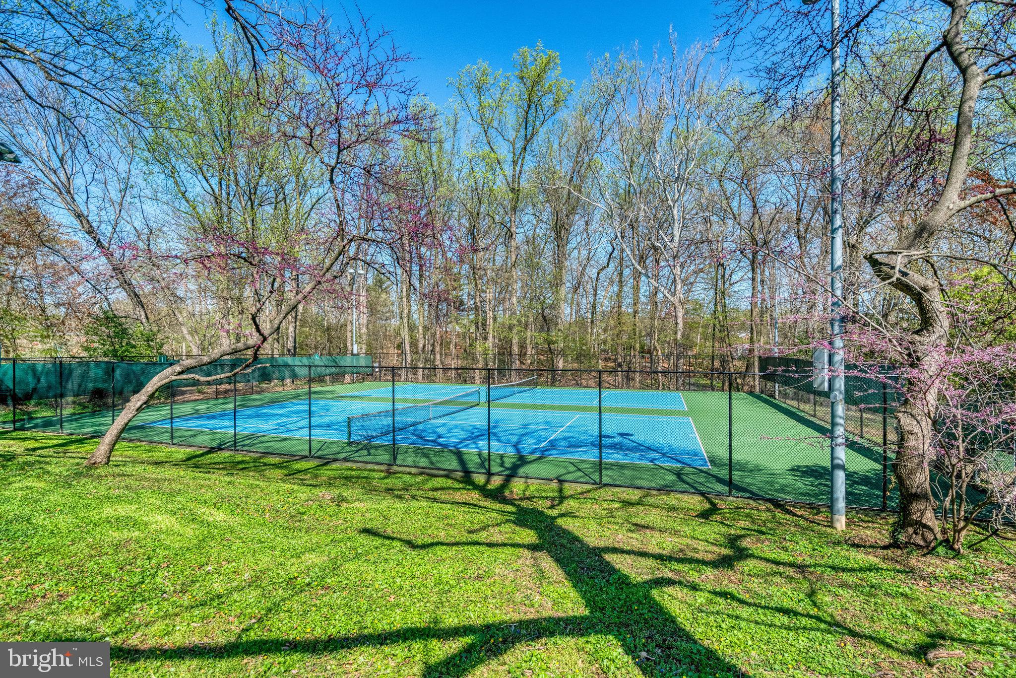 BERKSHIRE OAKWOOD - Residential