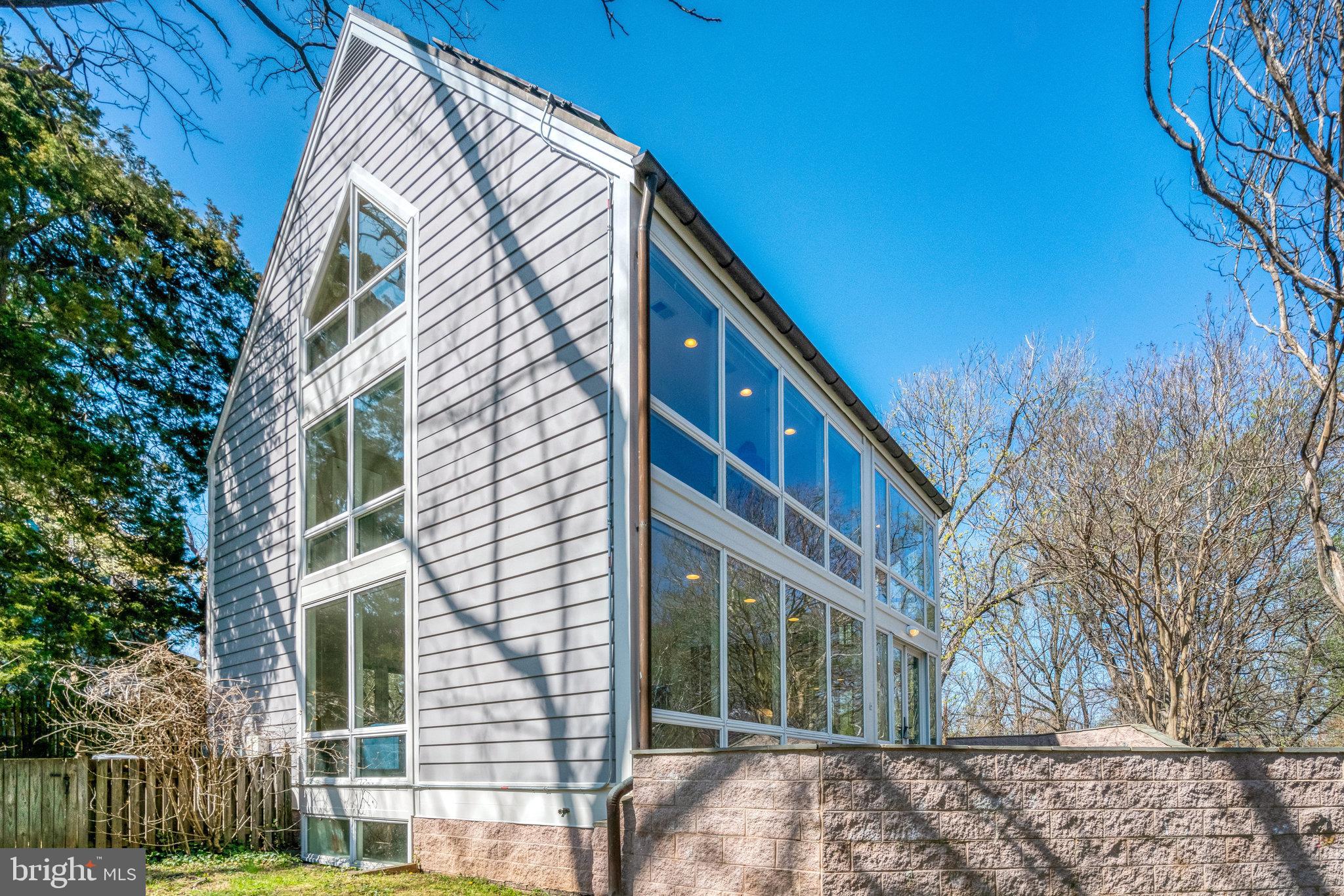 BERKSHIRE OAKWOOD - Residential