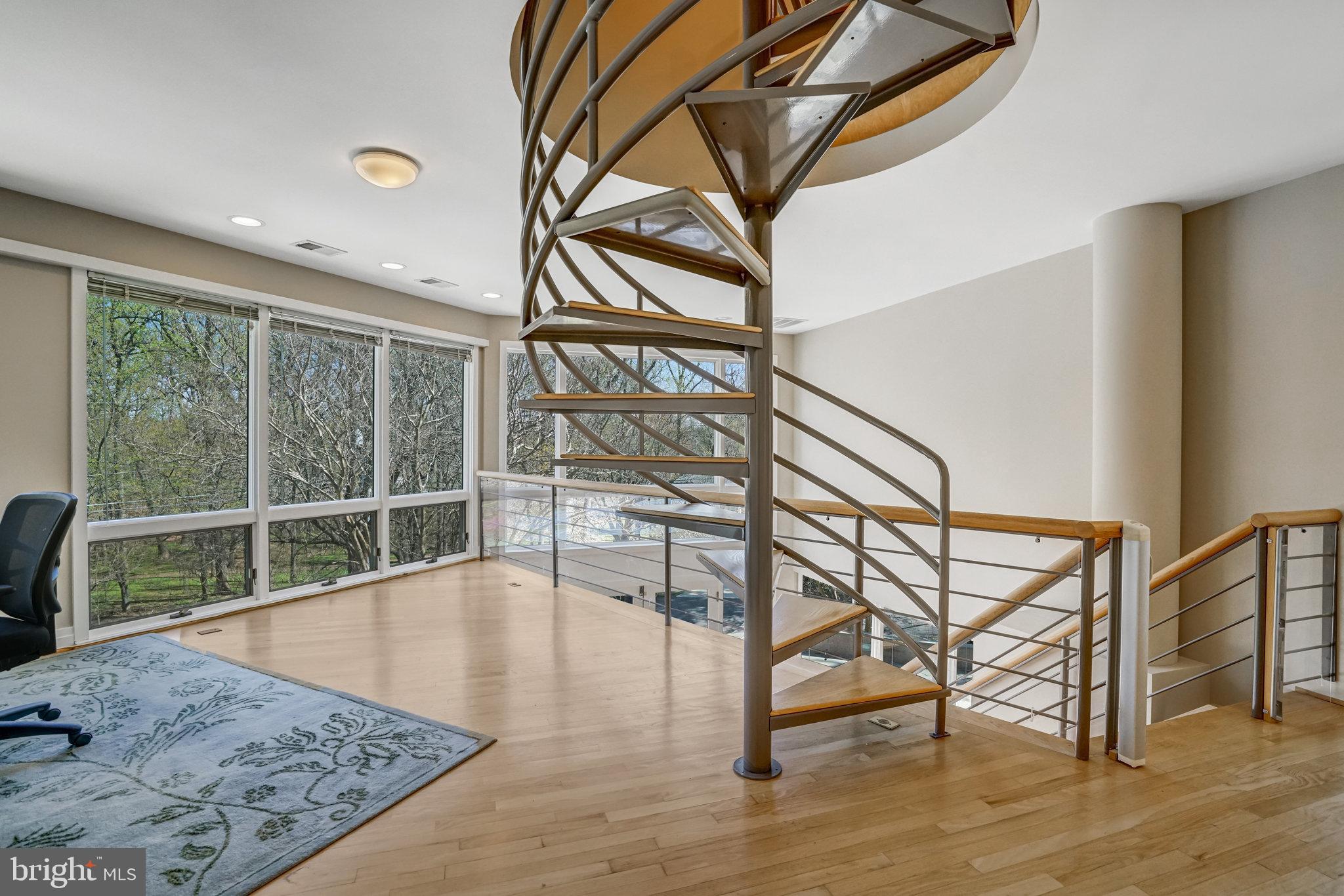 BERKSHIRE OAKWOOD - Residential