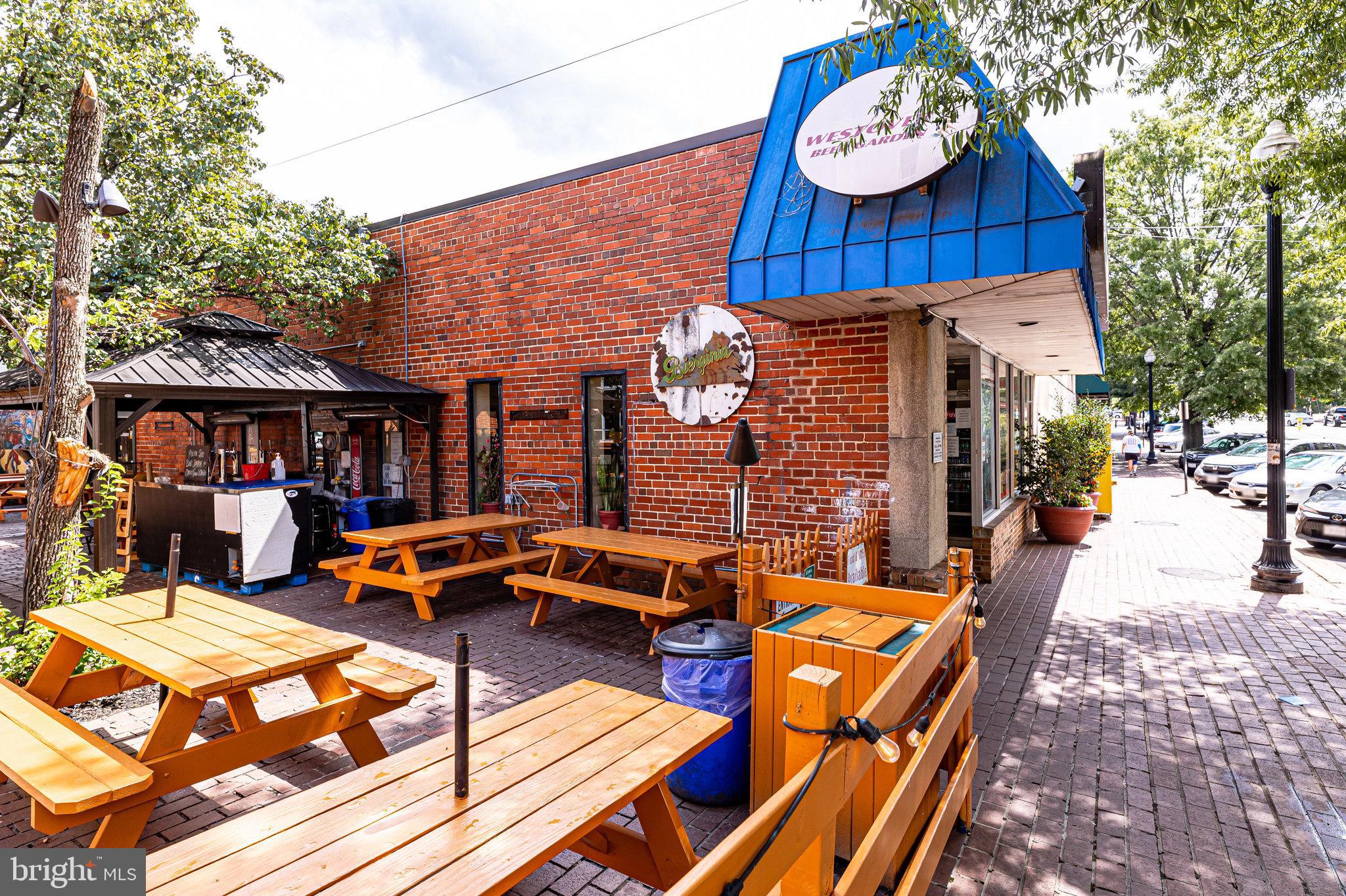 BERKSHIRE OAKWOOD - Residential