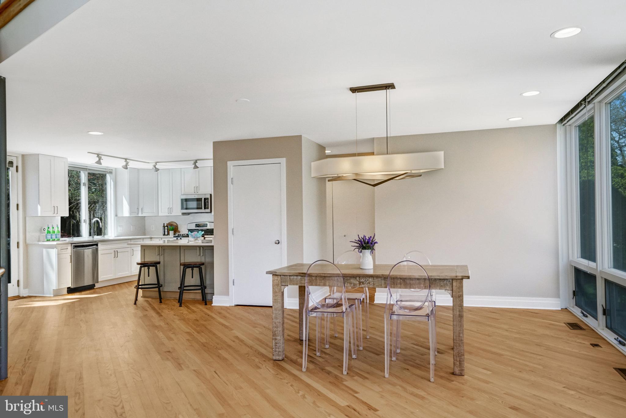 BERKSHIRE OAKWOOD - Residential