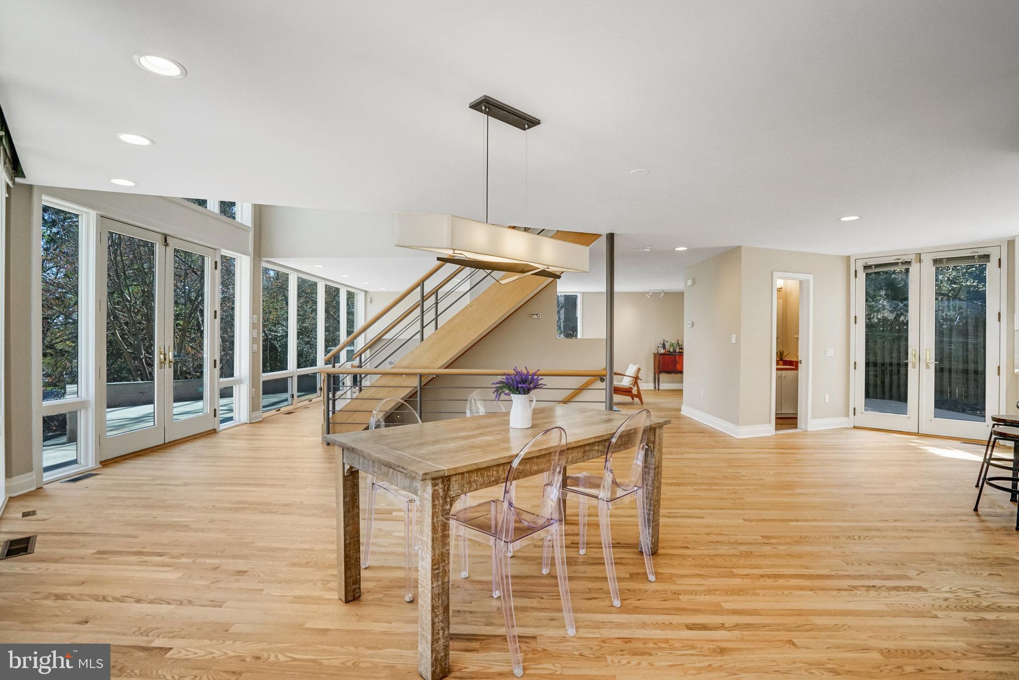 BERKSHIRE OAKWOOD - Residential