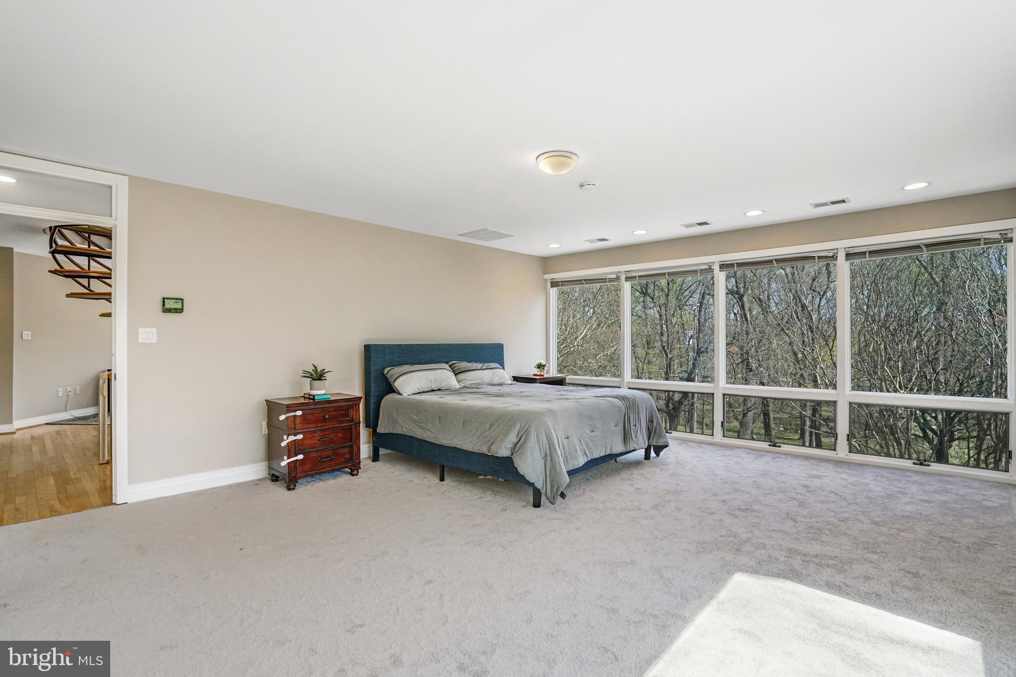 BERKSHIRE OAKWOOD - Residential