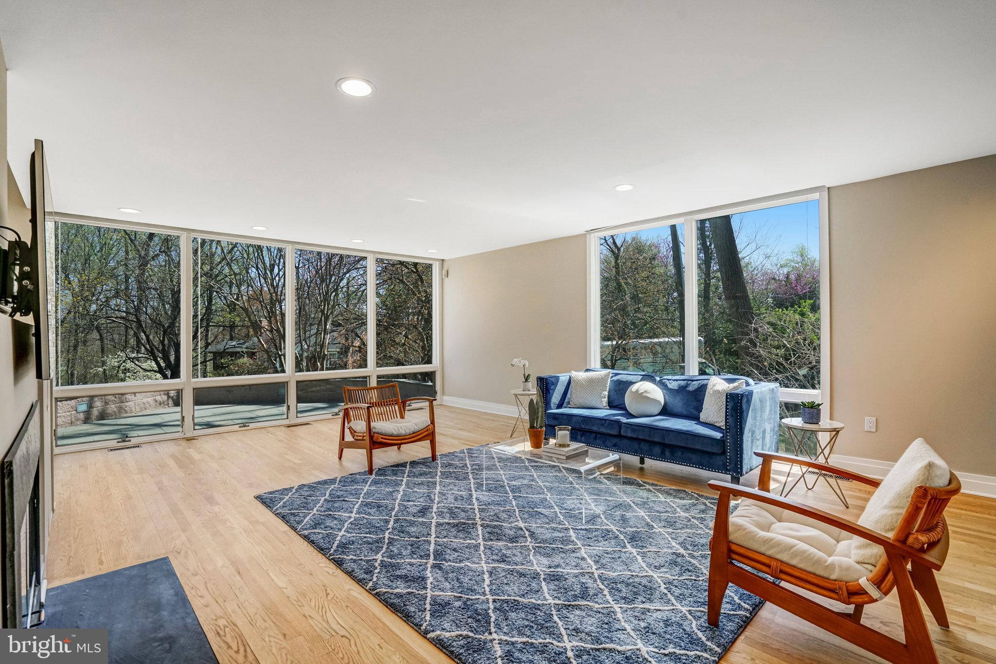 BERKSHIRE OAKWOOD - Residential