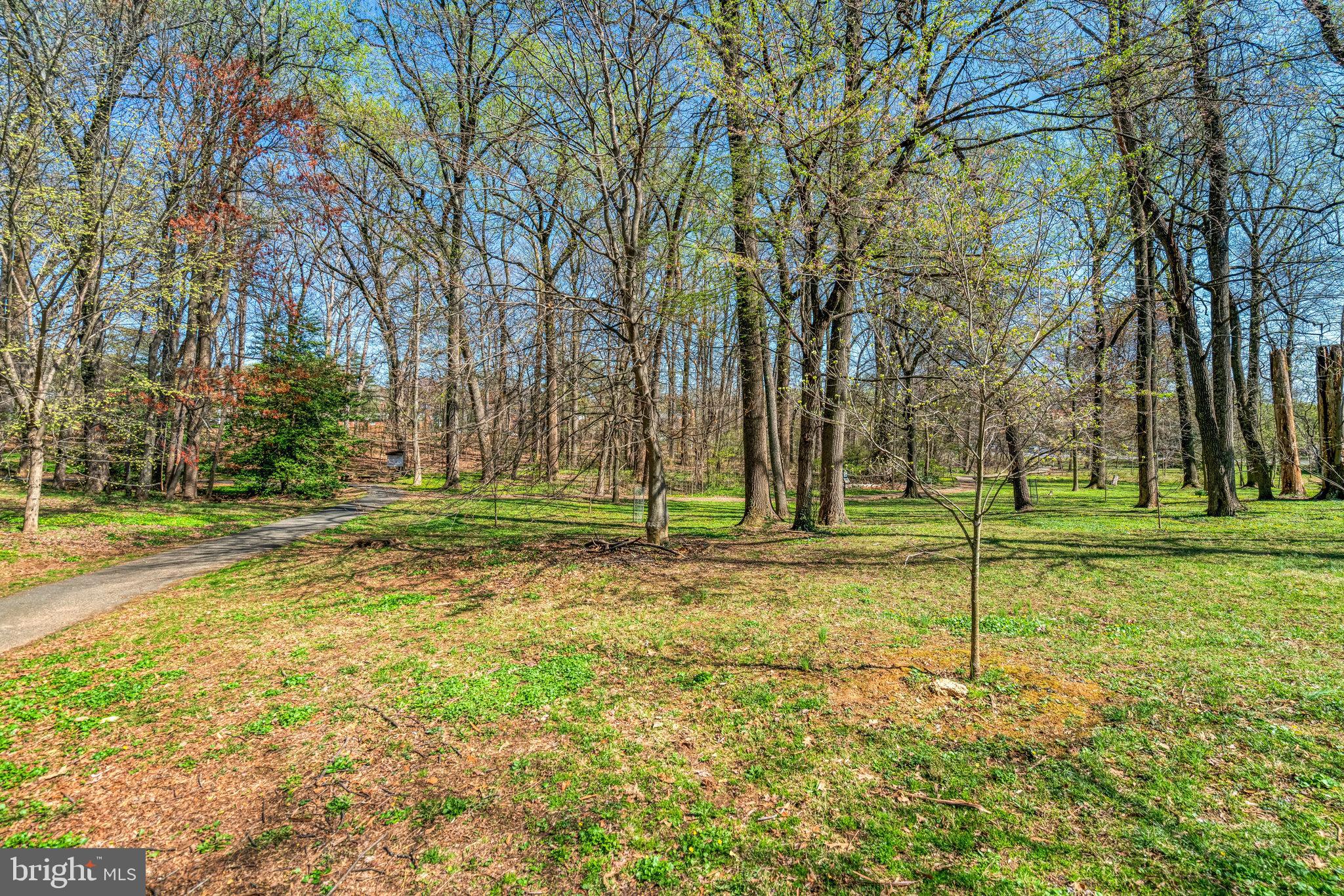 BERKSHIRE OAKWOOD - Residential