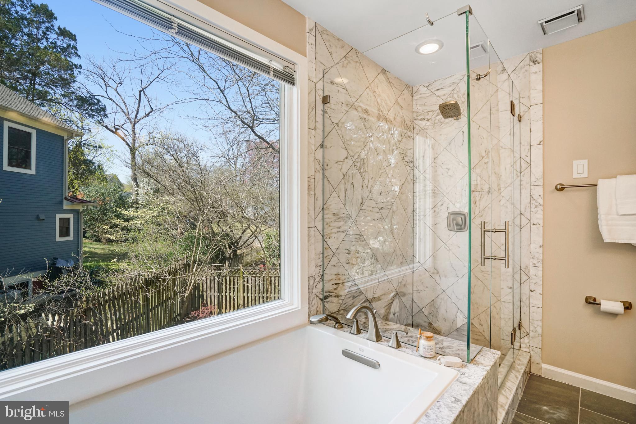 BERKSHIRE OAKWOOD - Residential