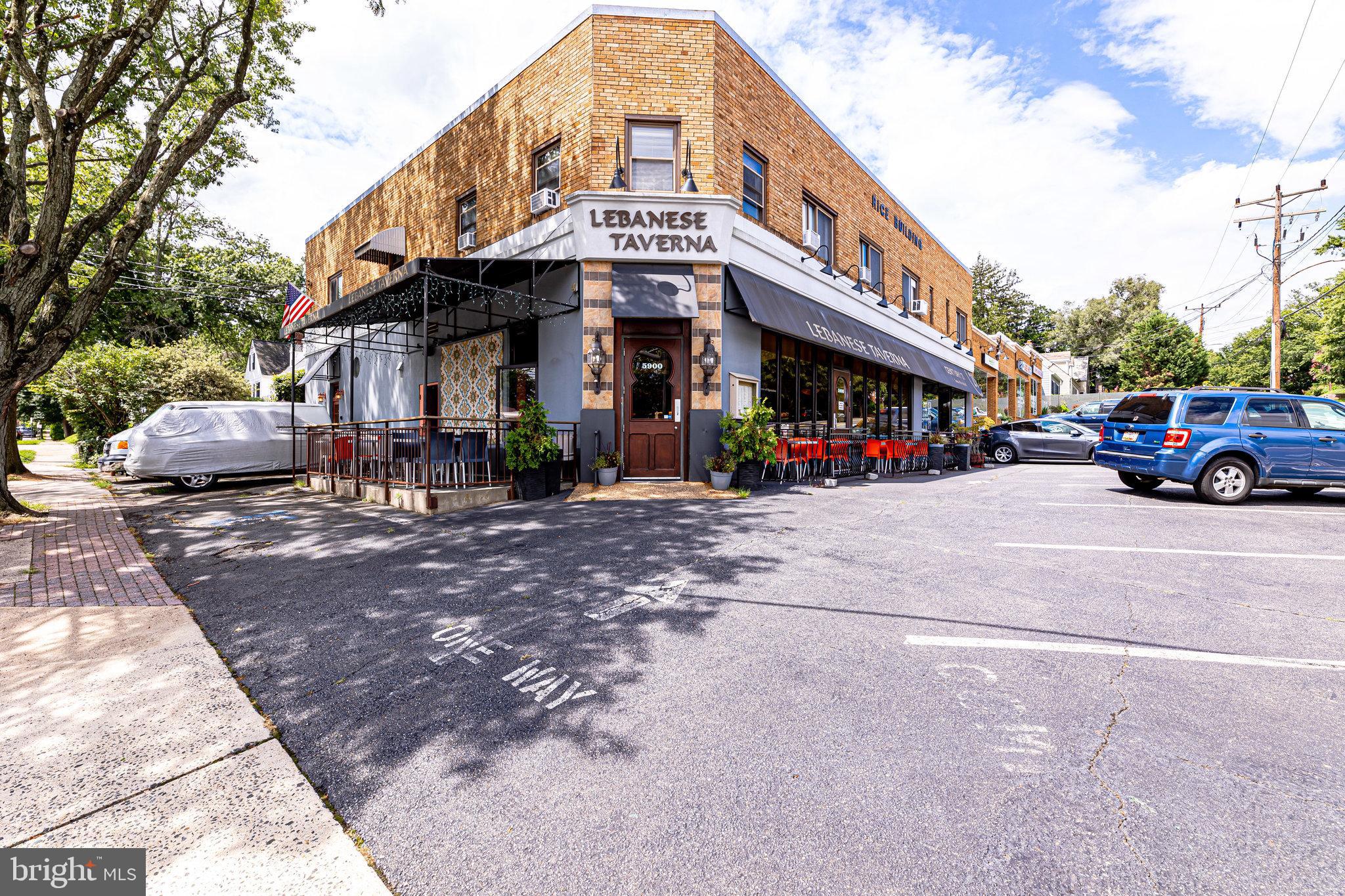 BERKSHIRE OAKWOOD - Residential