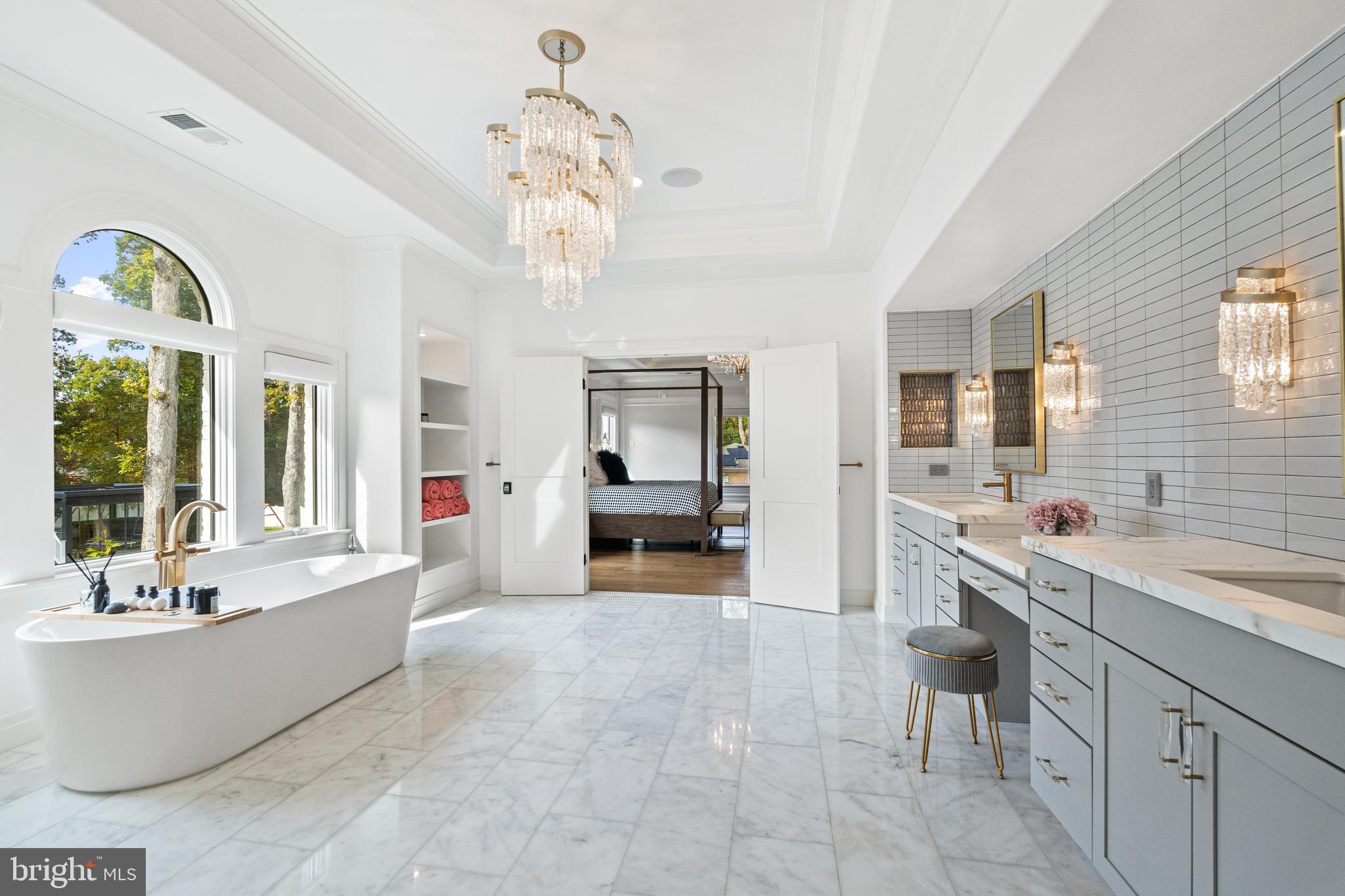 WOODHAVEN - Residential