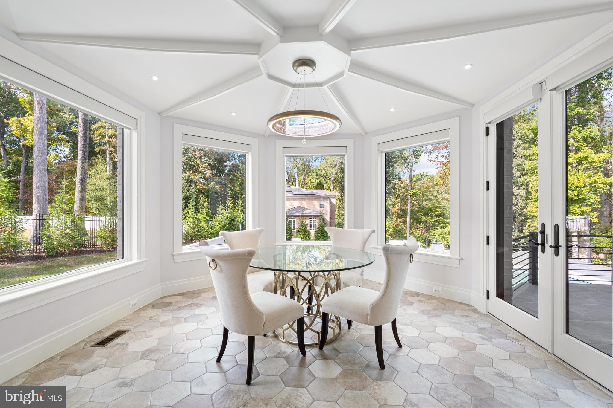 WOODHAVEN - Residential