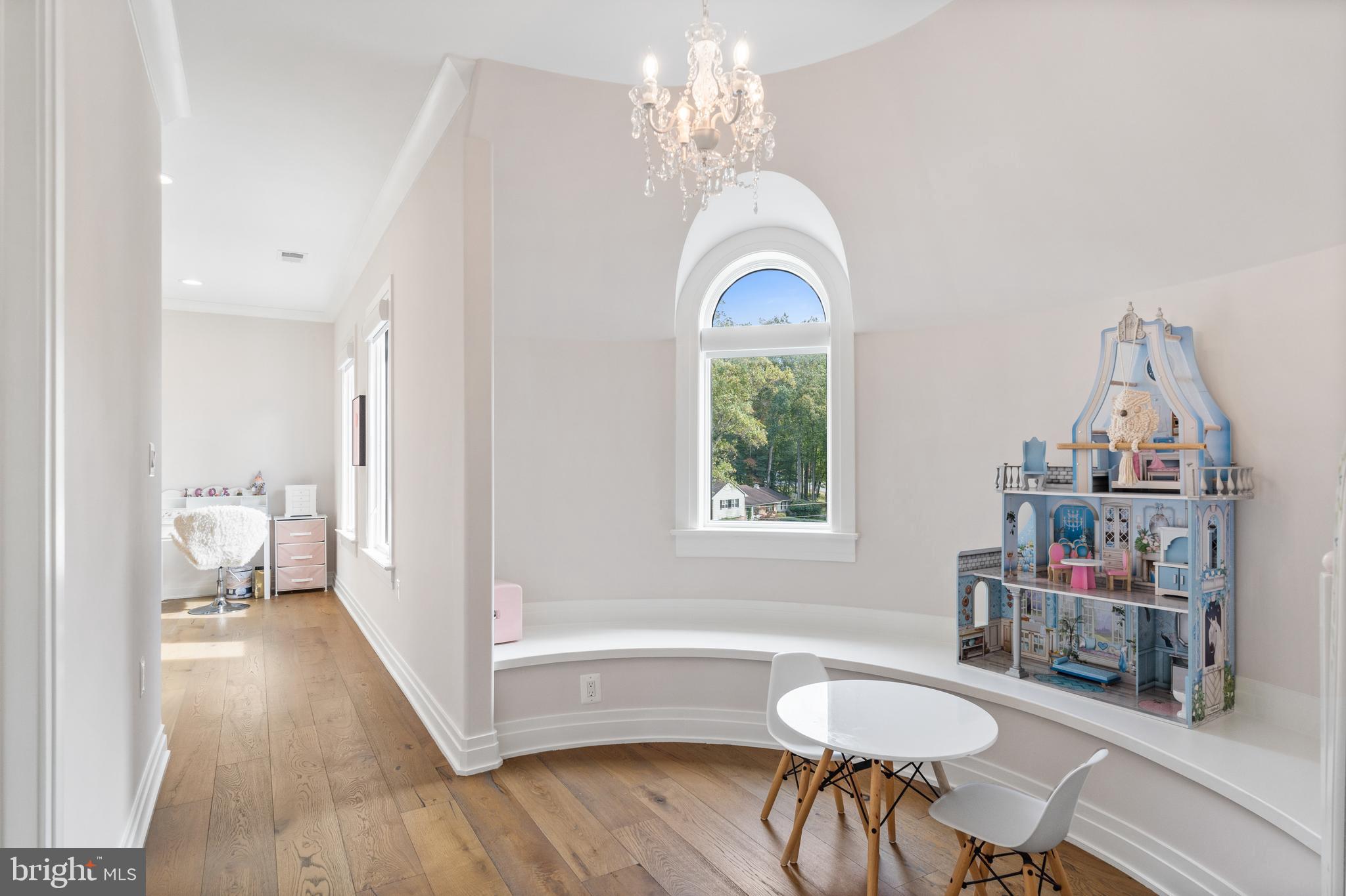 WOODHAVEN - Residential