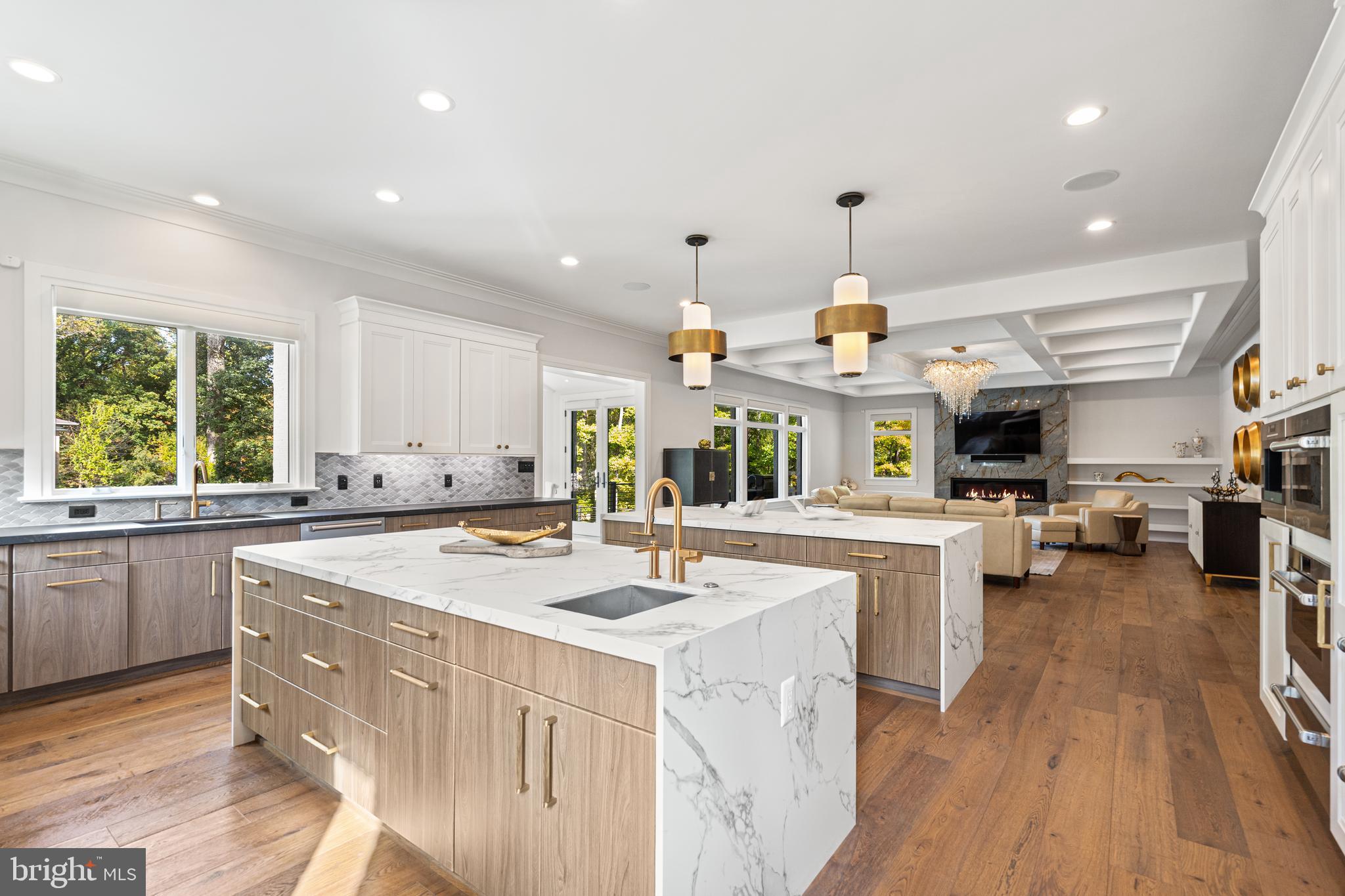 WOODHAVEN - Residential