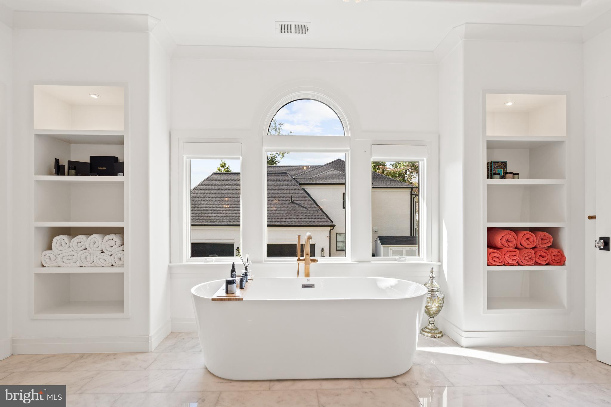 WOODHAVEN - Residential