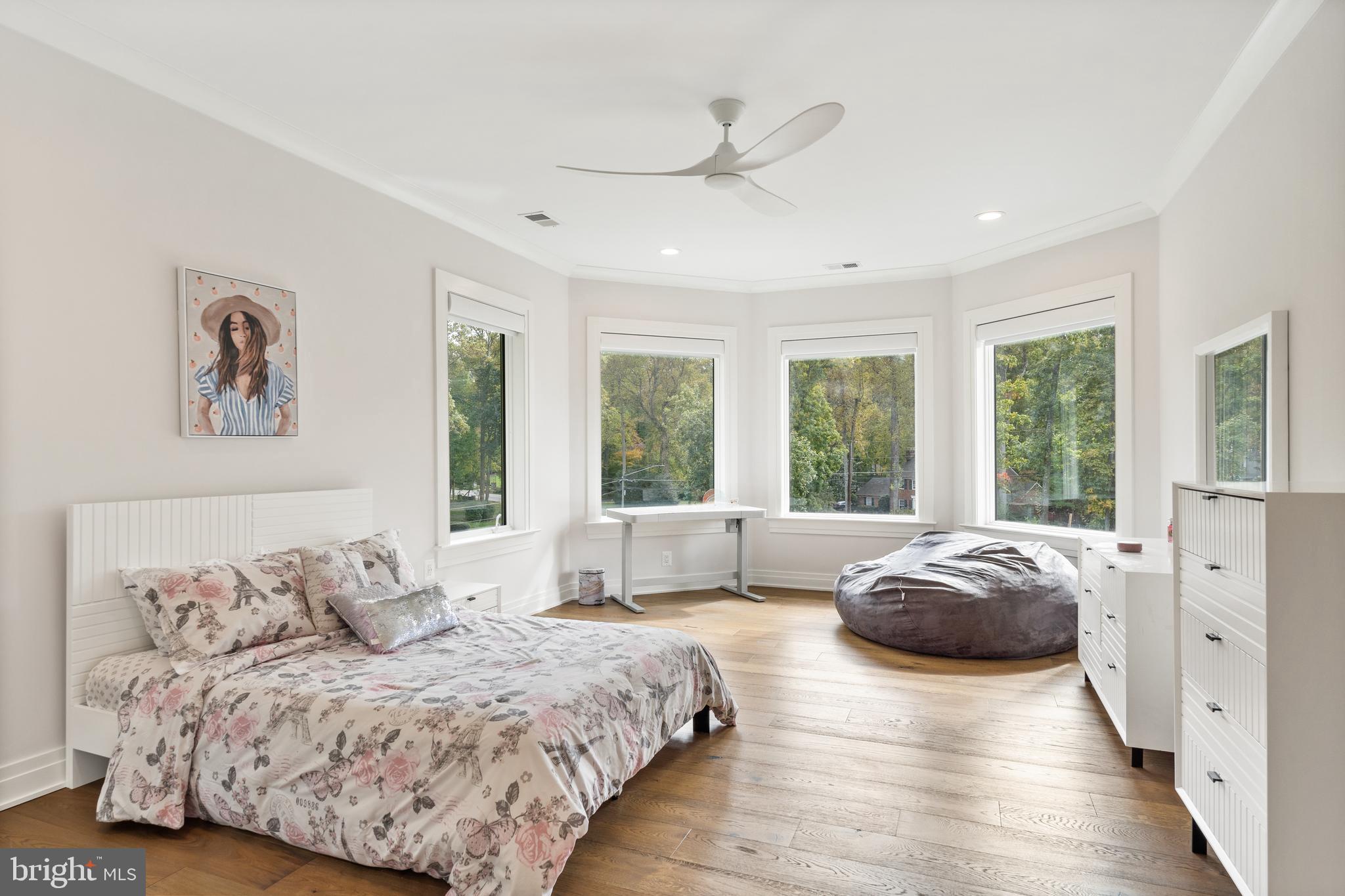 WOODHAVEN - Residential