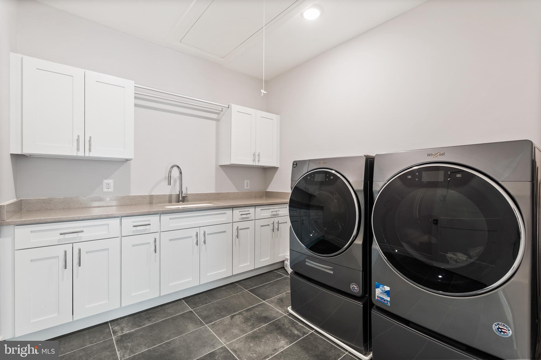 WOODHAVEN - Residential