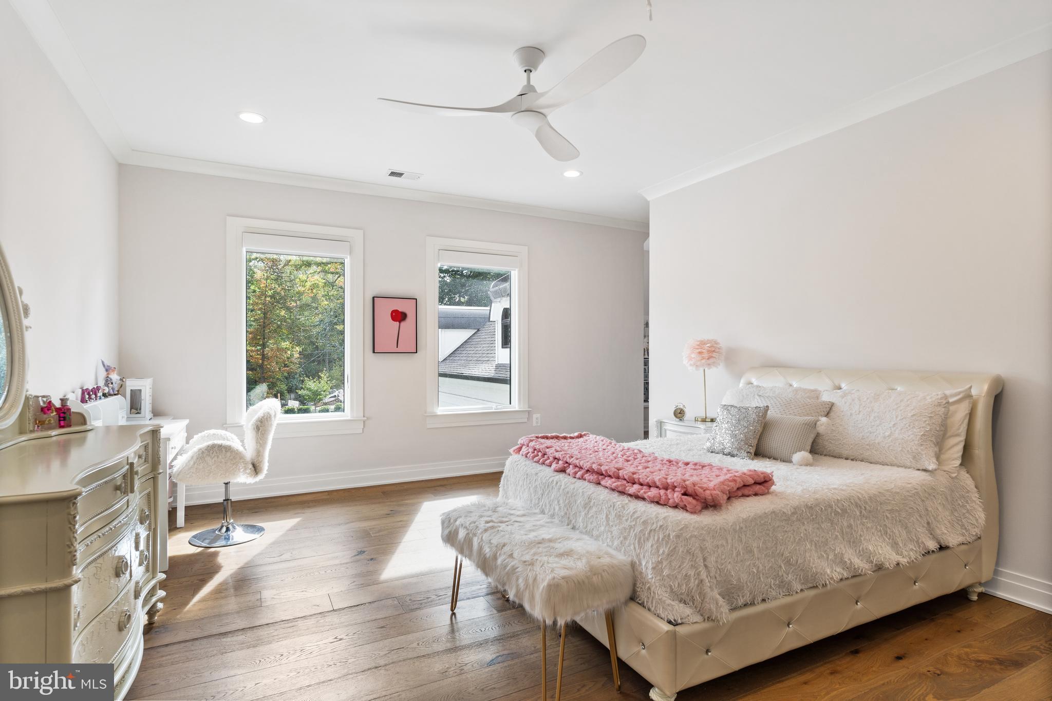 WOODHAVEN - Residential