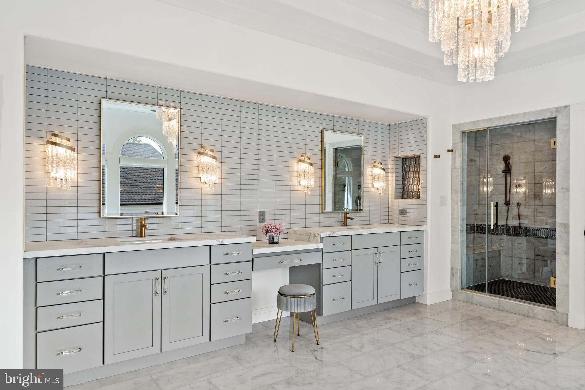 WOODHAVEN - Residential